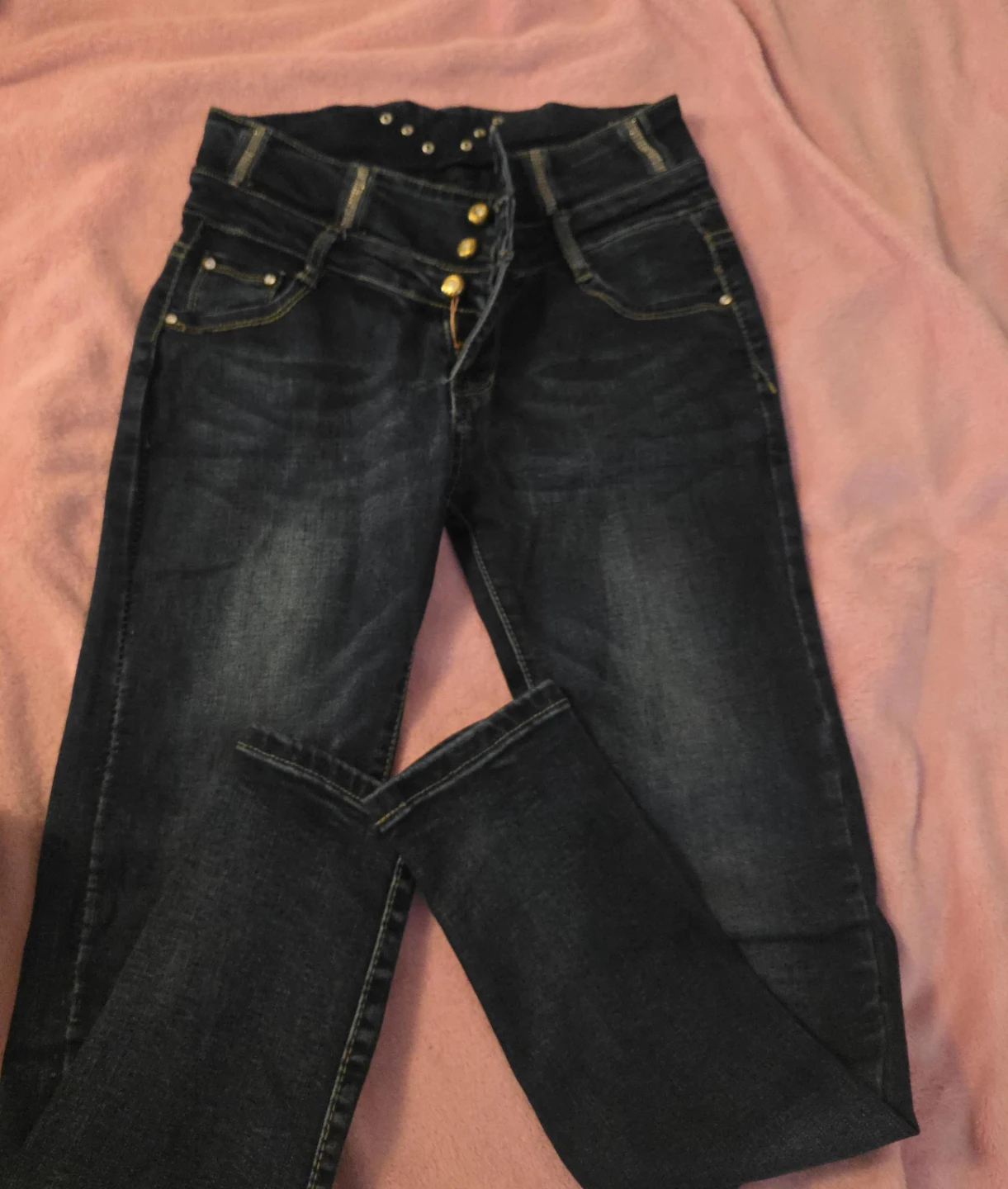 Women's Dark Wash High-Waisted Jeans