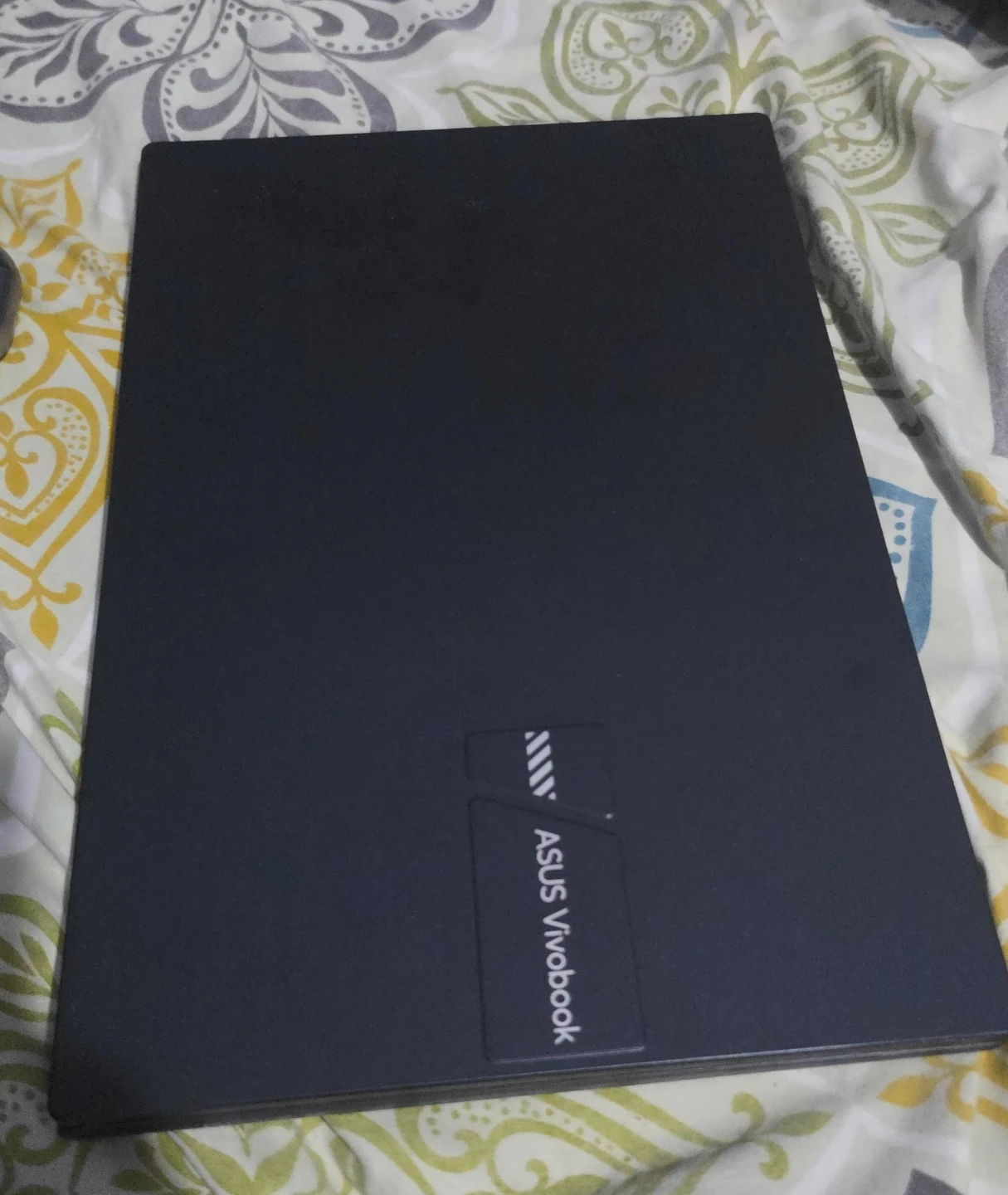 ASUS VivoBook Laptop