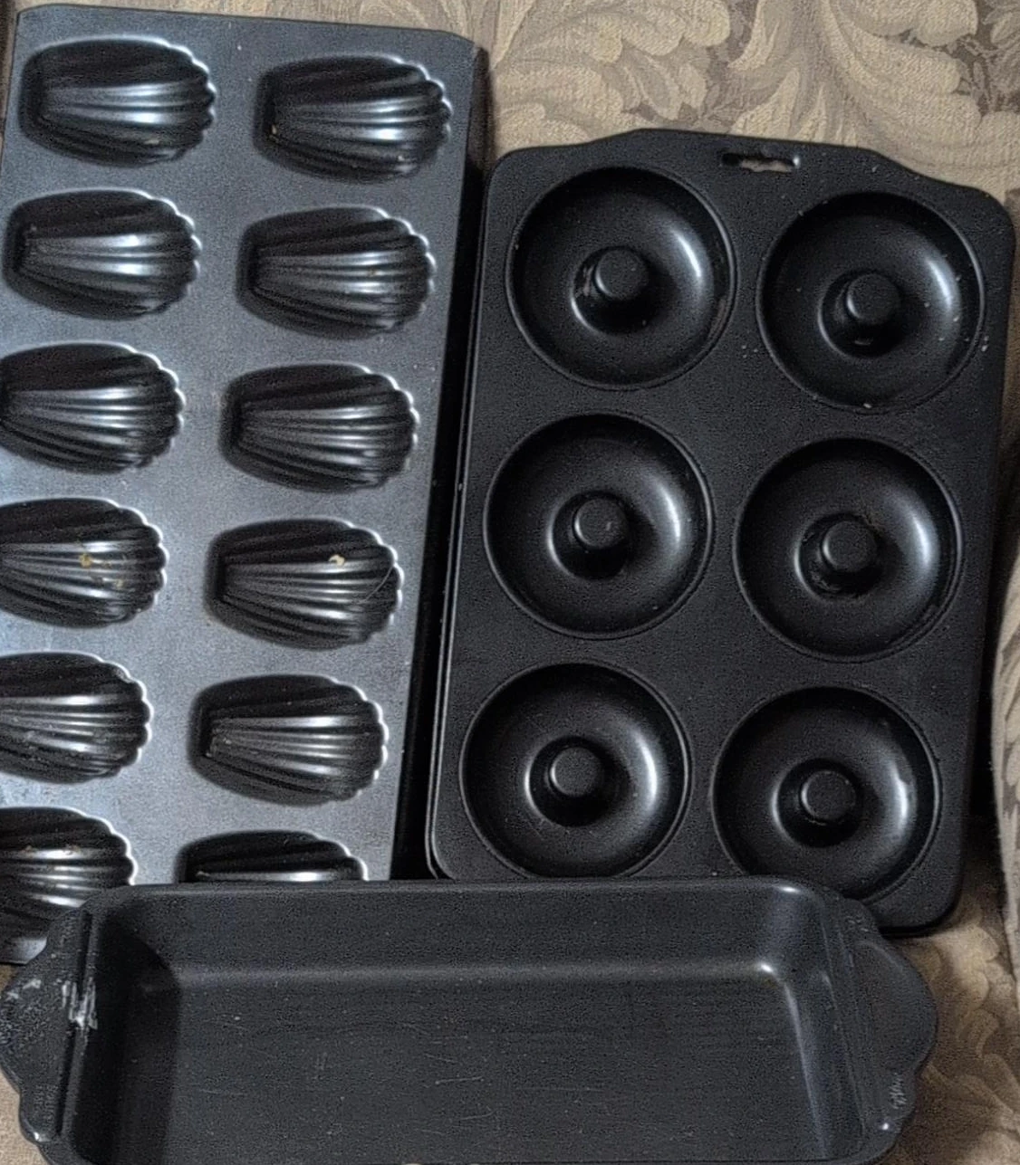 Baking Pan Set: Madeleine, Donut & Loaf Pan