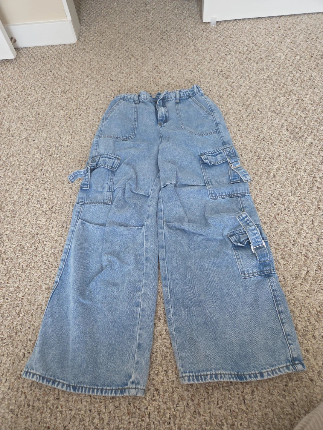 Light Wash Oversize Cargo Jeans