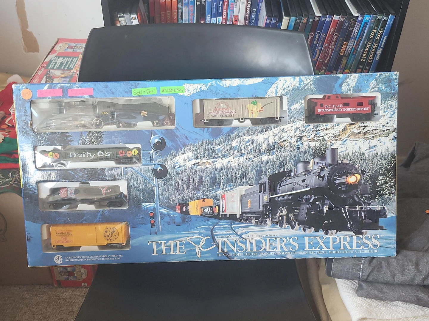 The Insider's Express HO Scale Model Electric Train Set