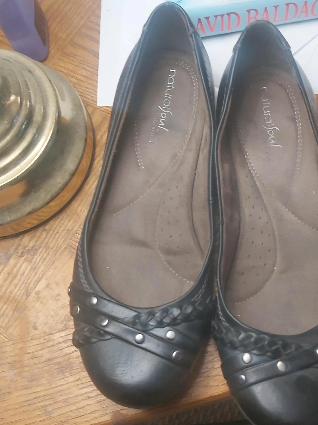 Natural Soul Black Ballet Flats with Studs