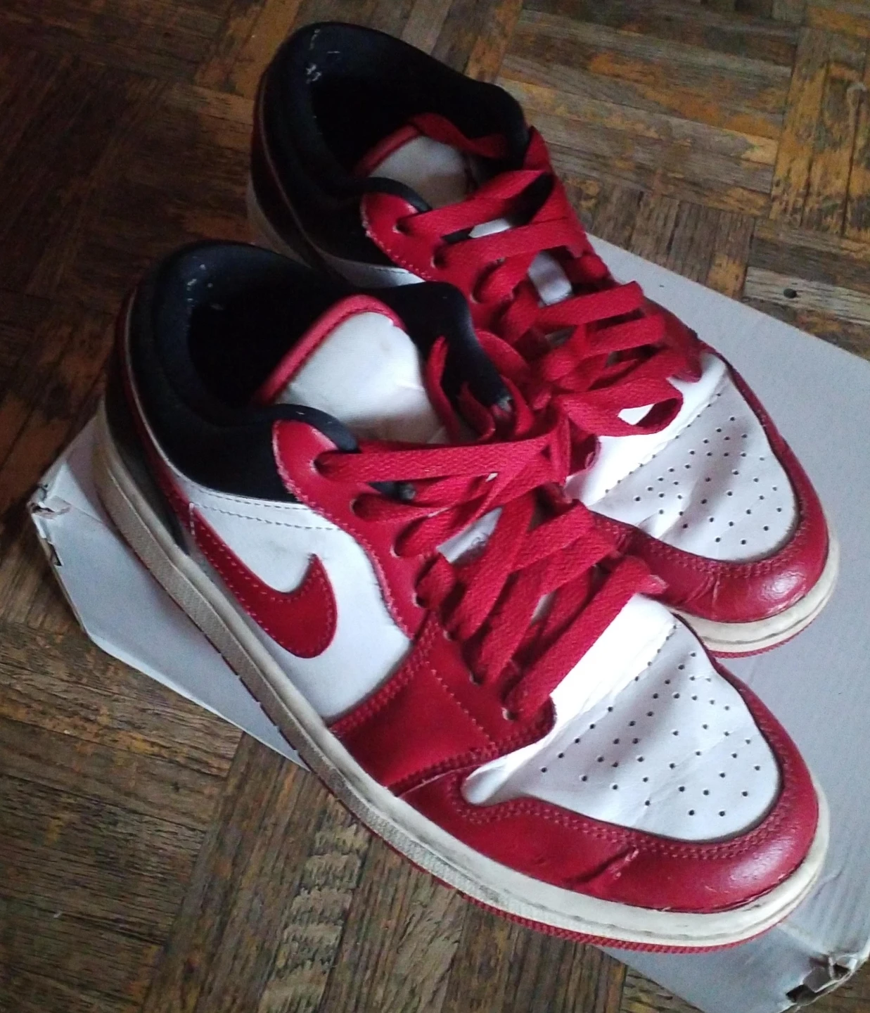 Nike Air Jordan 1 Low SE