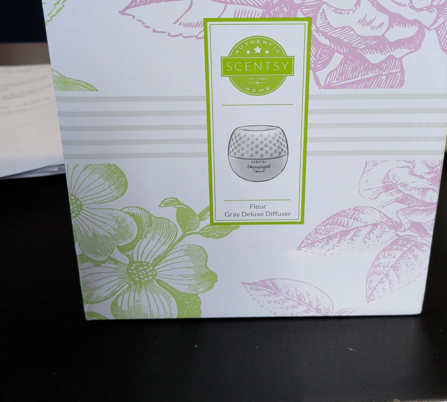 Scentsy Fleur Gray Deluxe Diffuser
