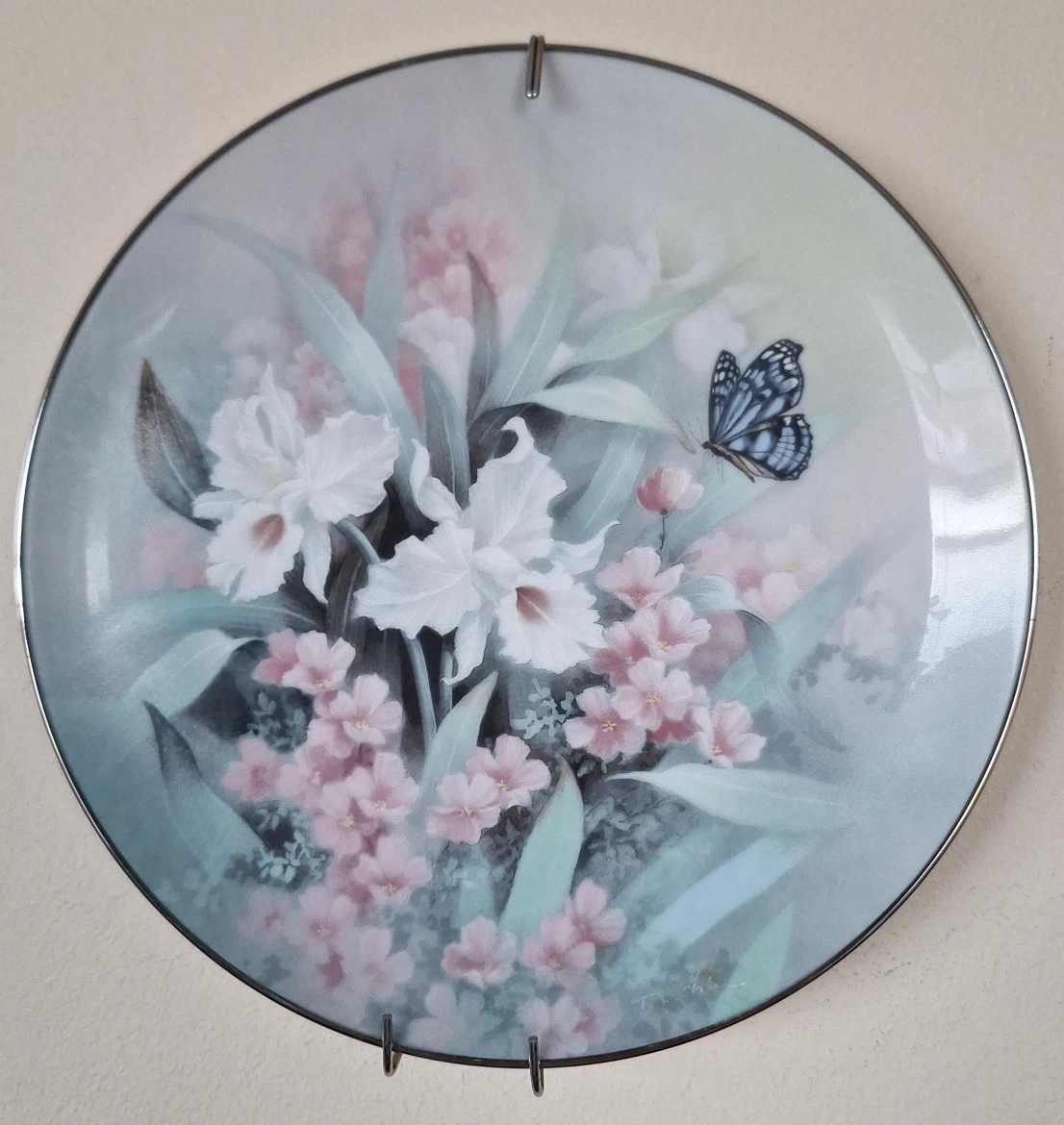 Decorative Collector's Plate with Butterfly and Flowers