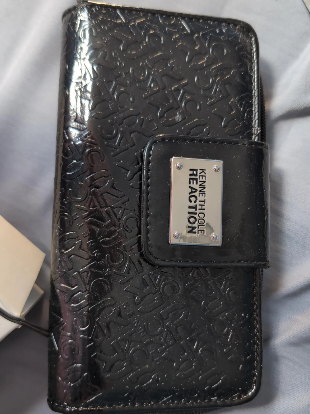 Kenneth Cole Reaction Black Embossed Wallet