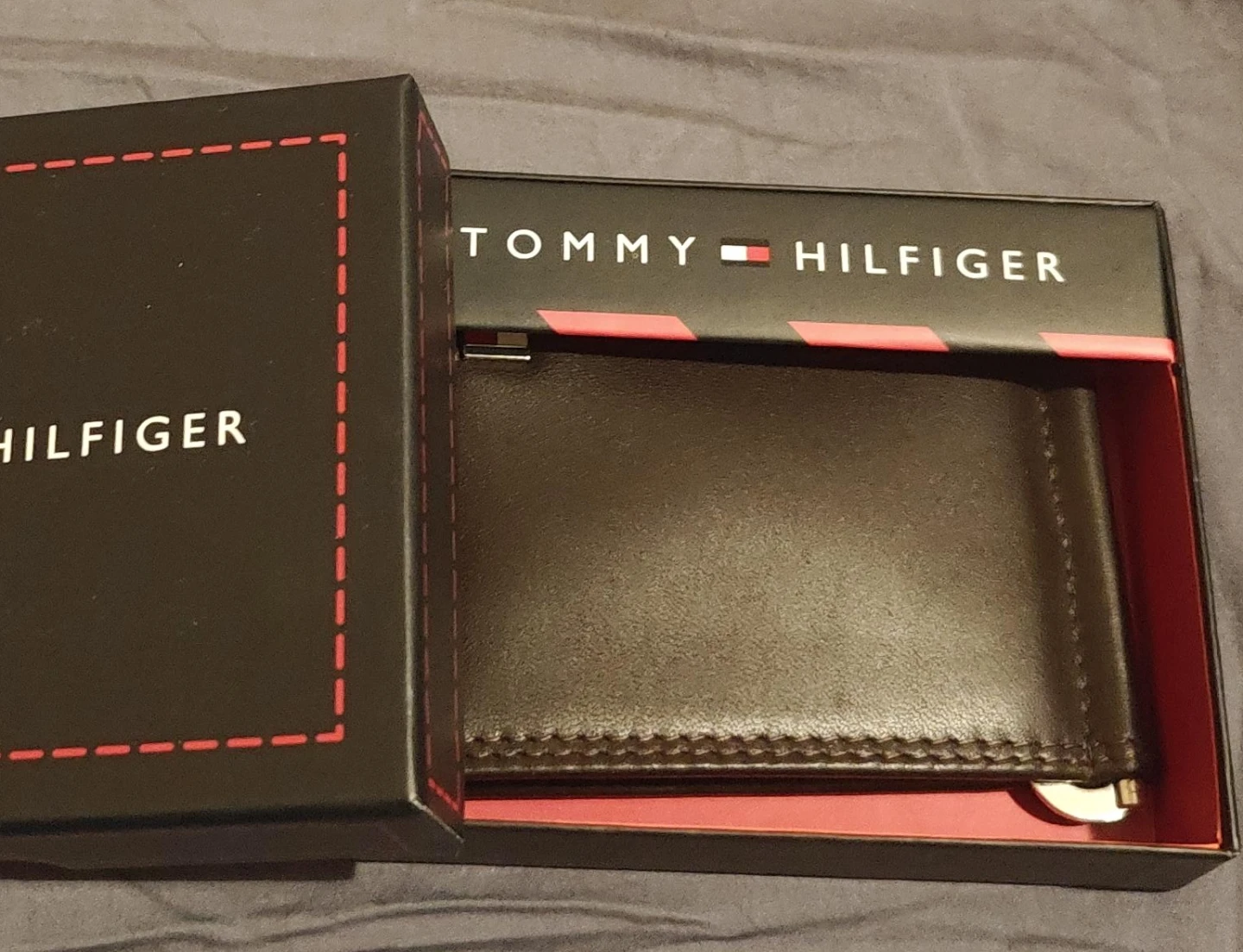 Tommy Hilfiger Men's Leather Money Clip Wallet