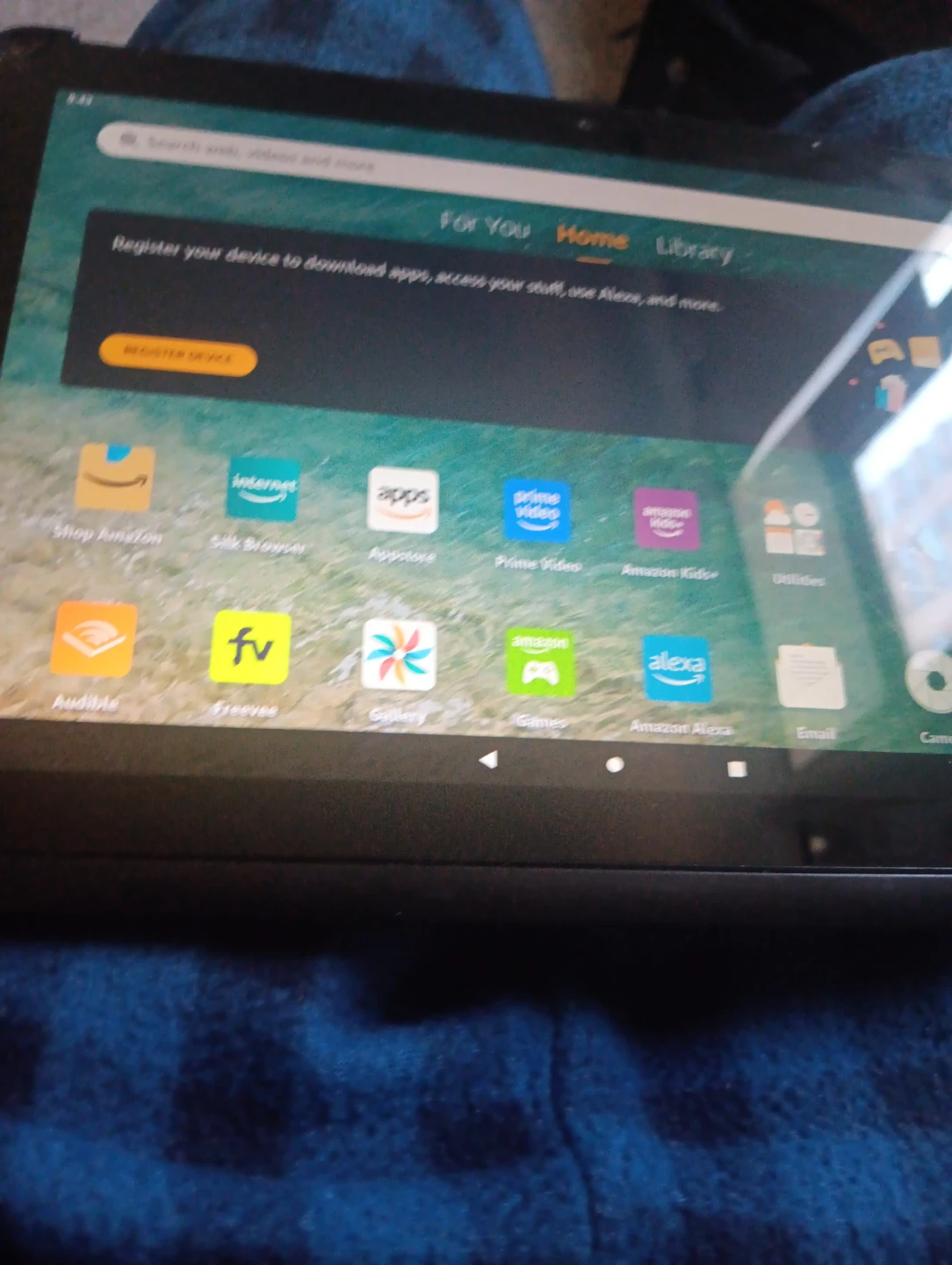 Amazon Fire HD 10 Tablet with Keyboard Case