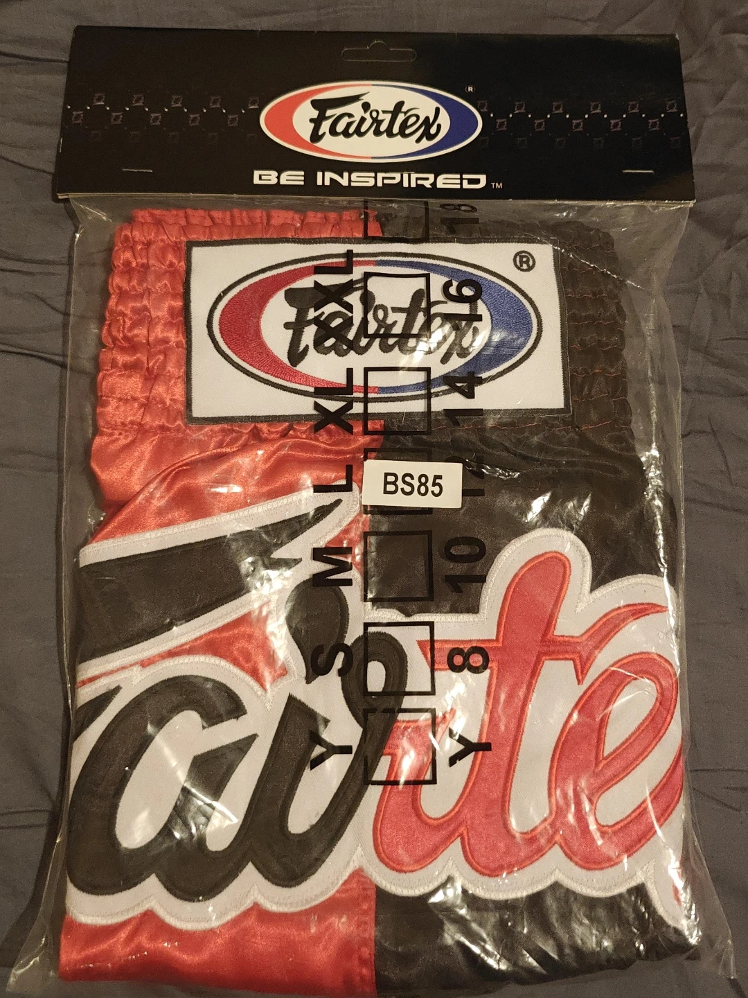 Fairtex BS85 Muay Thai Shorts L Red/Black