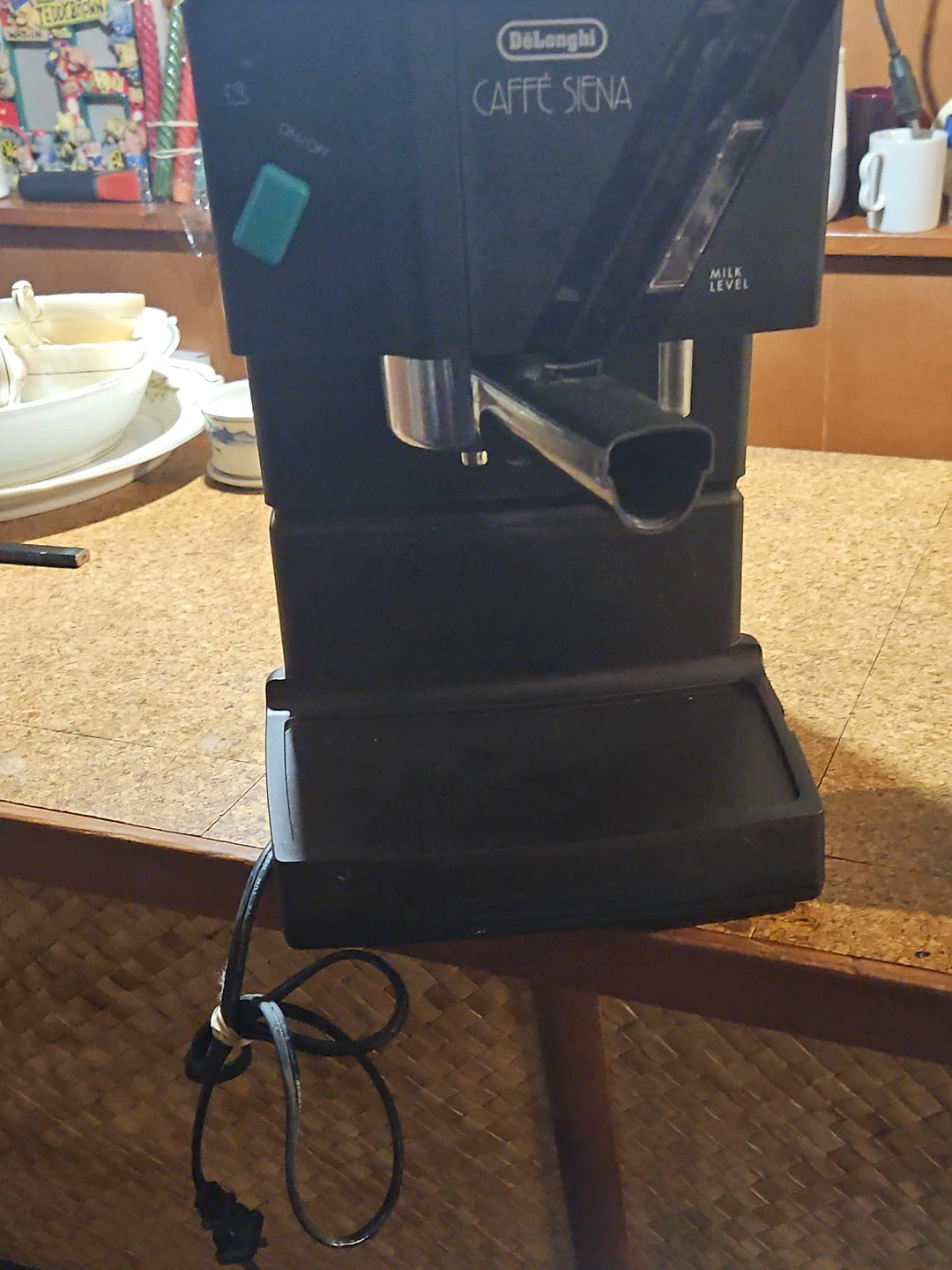 DeLonghi Caffè Siena Espresso Machine