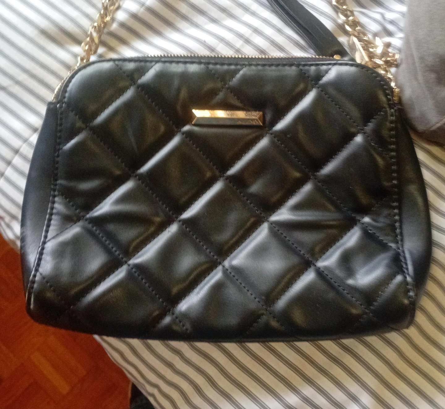 Black Quilted Handbag with Gold Chain