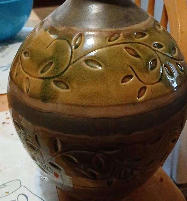 Decorative Ceramic Vase with Leaf Design
