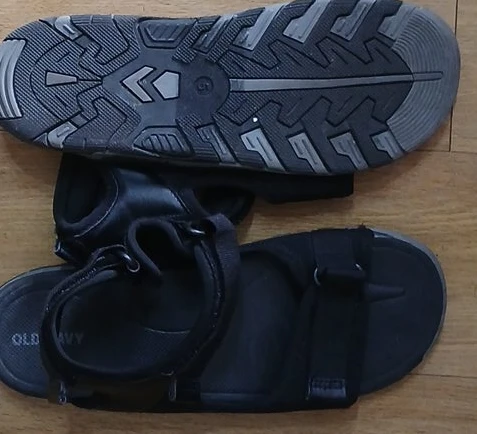 Old Navy Black Sandals Size 5