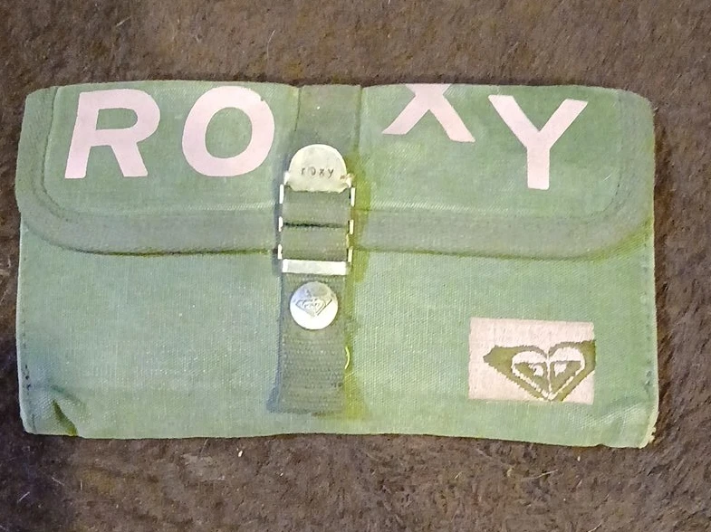 Roxy Green Canvas Pouch