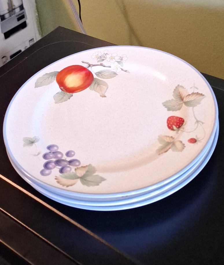 Set of 3 Fruit Plates