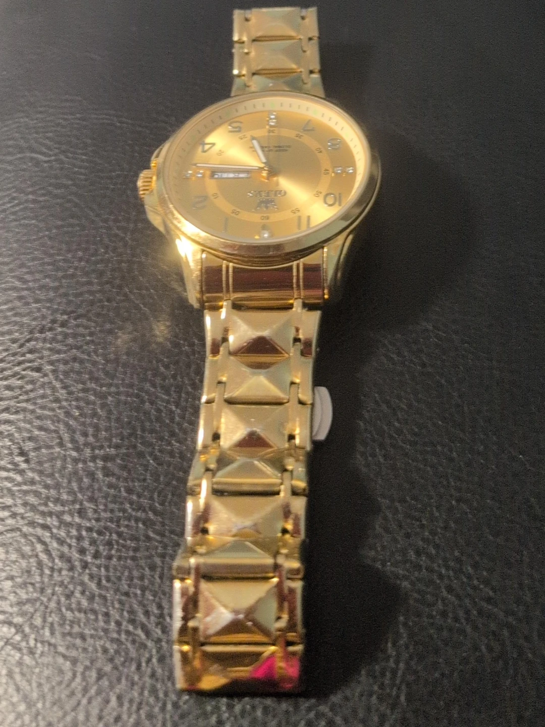 SITTO Gold Tone Watch no battery