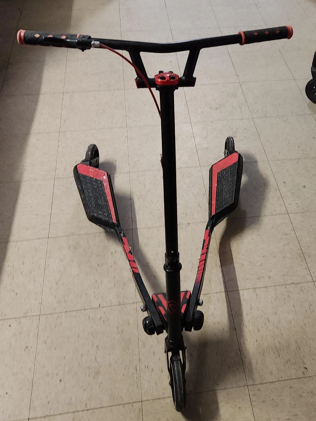 W-Twist Scooter
