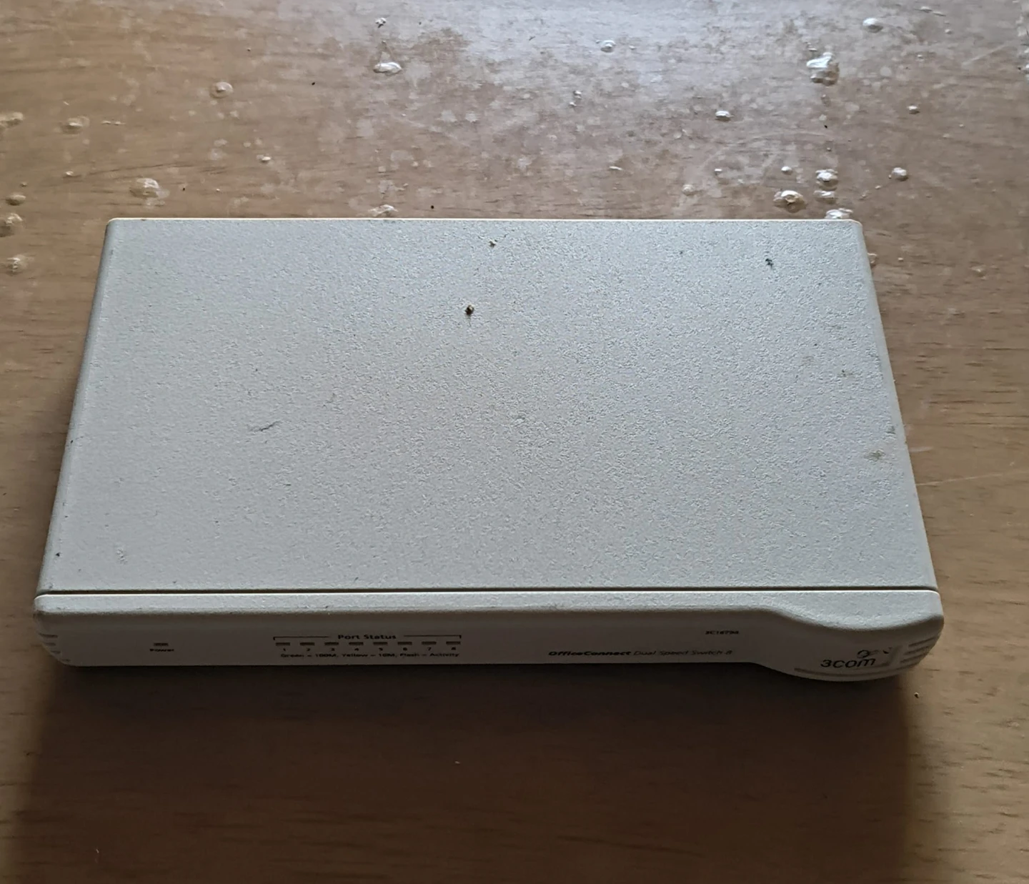 3Com OfficeConnect Dual Speed Switch 8