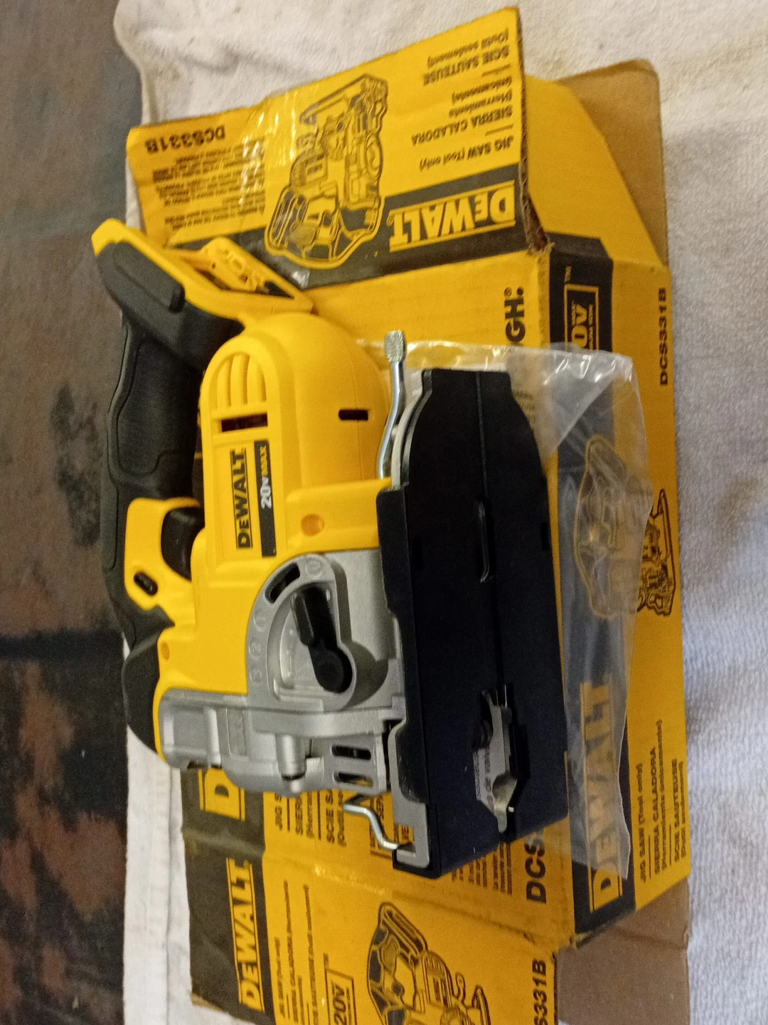 DeWalt DCS331B 20V MAX Jig Saw (Tool Only)
