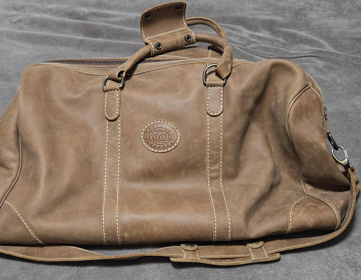 Roots Canada Leather Duffle Bag - Brown
