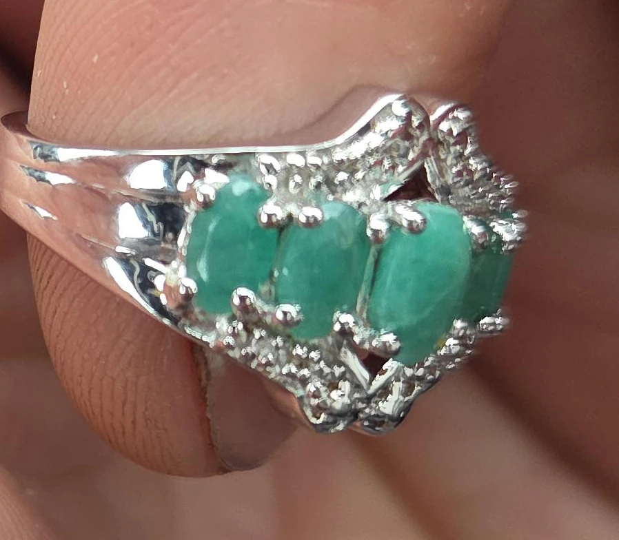 Emerald ring