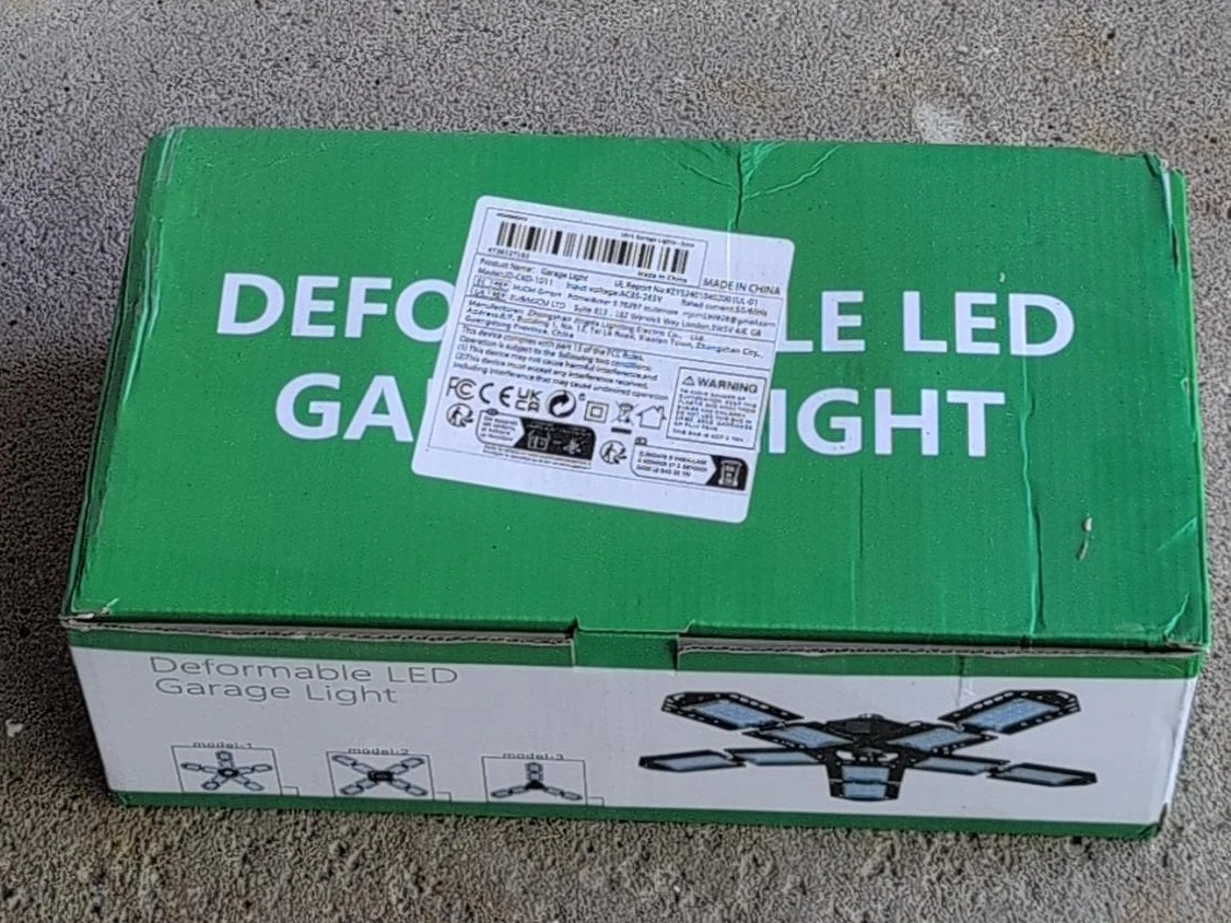 Deformable LED Garage Light