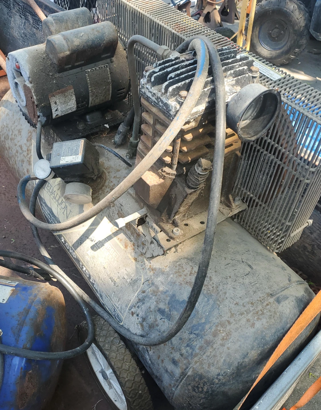 Campbell Hausfeld Air Compressor 2.0 HP