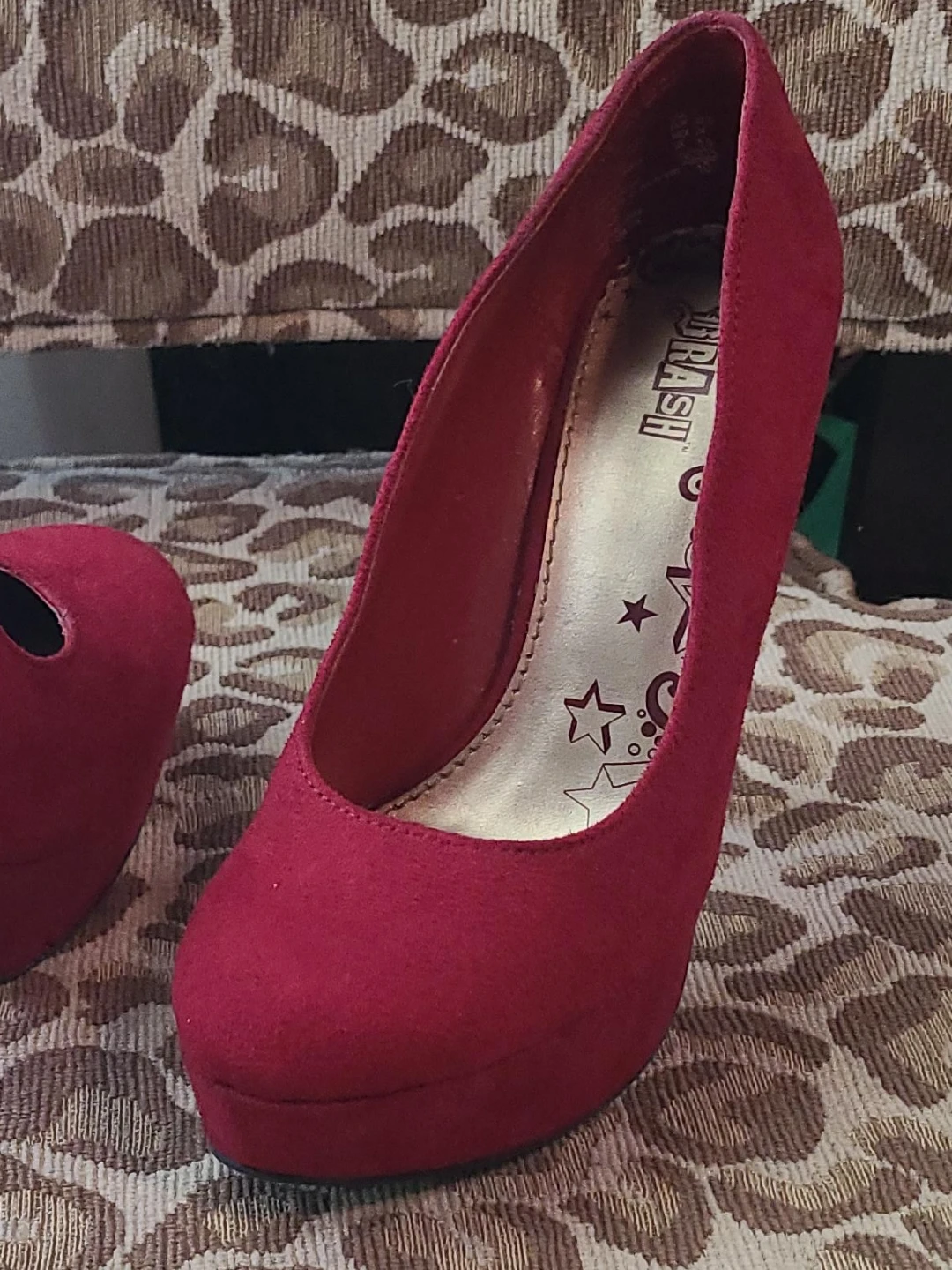 Red velvet/suede Platform High Heels - Size 7