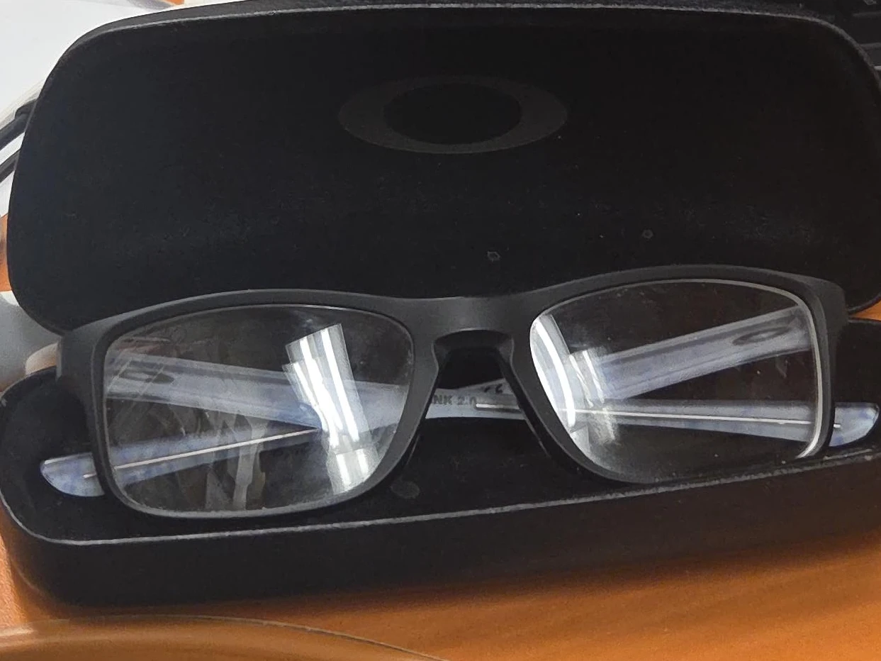 Oakley Glasses with Case