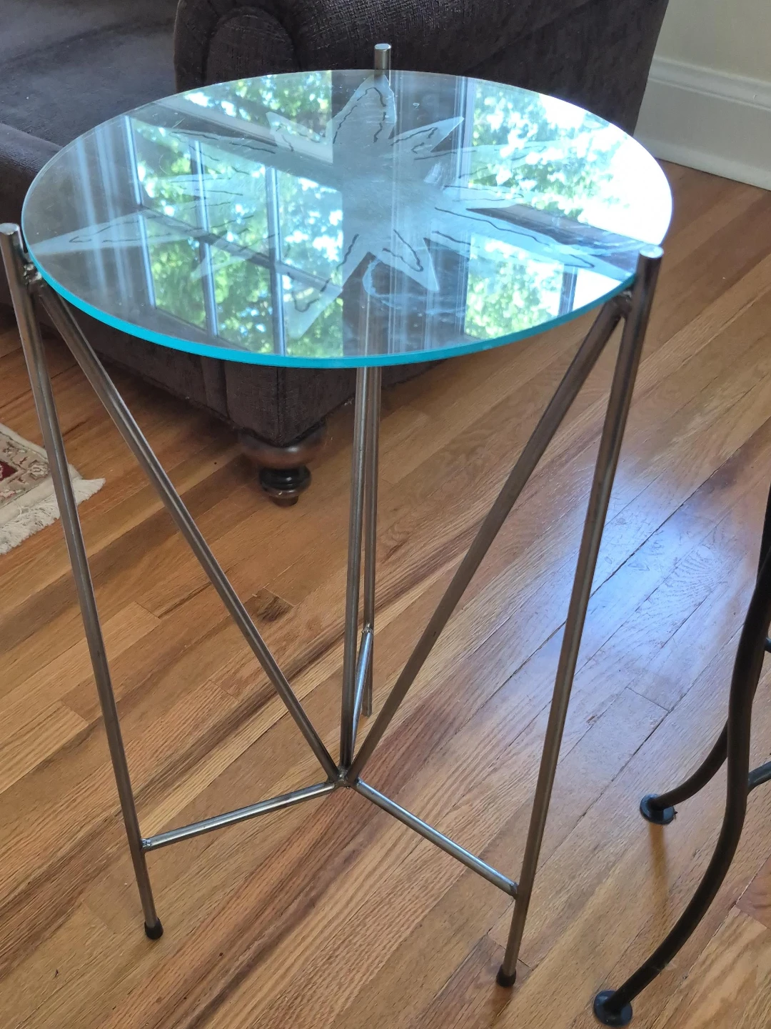 Round Accent Table with Decorative Metal Top