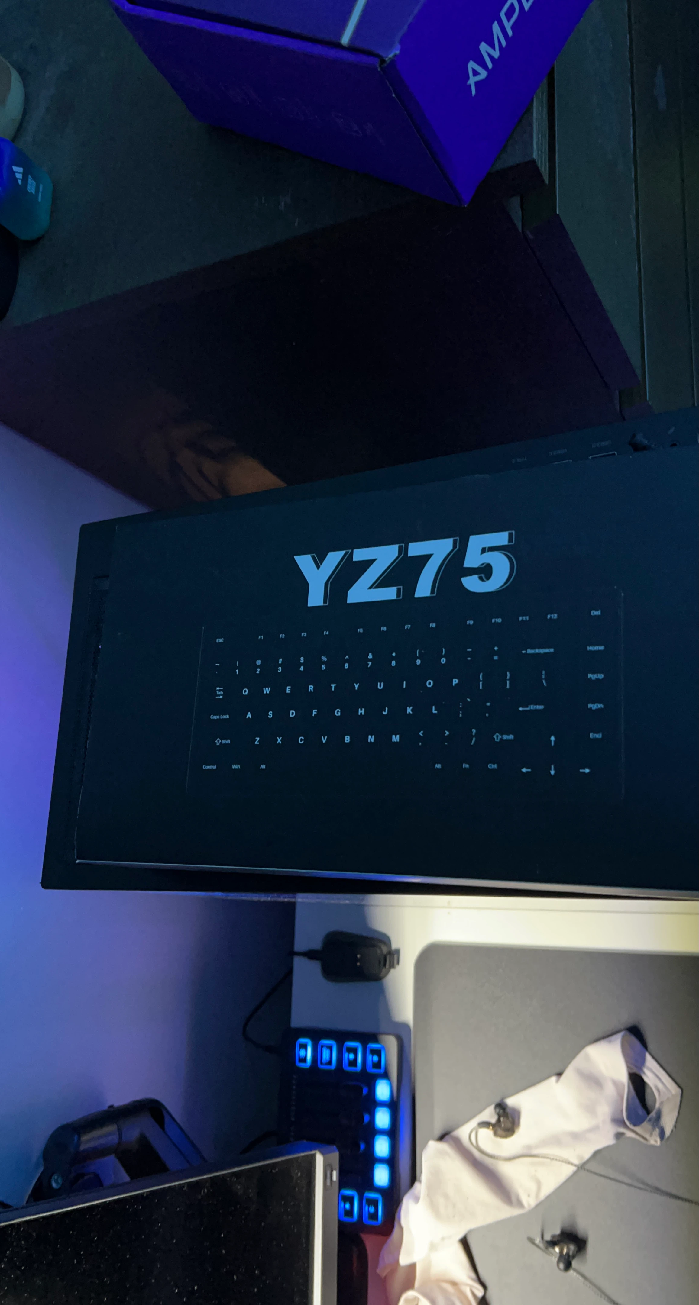 Akko YZ75 Mechanical Keyboard
