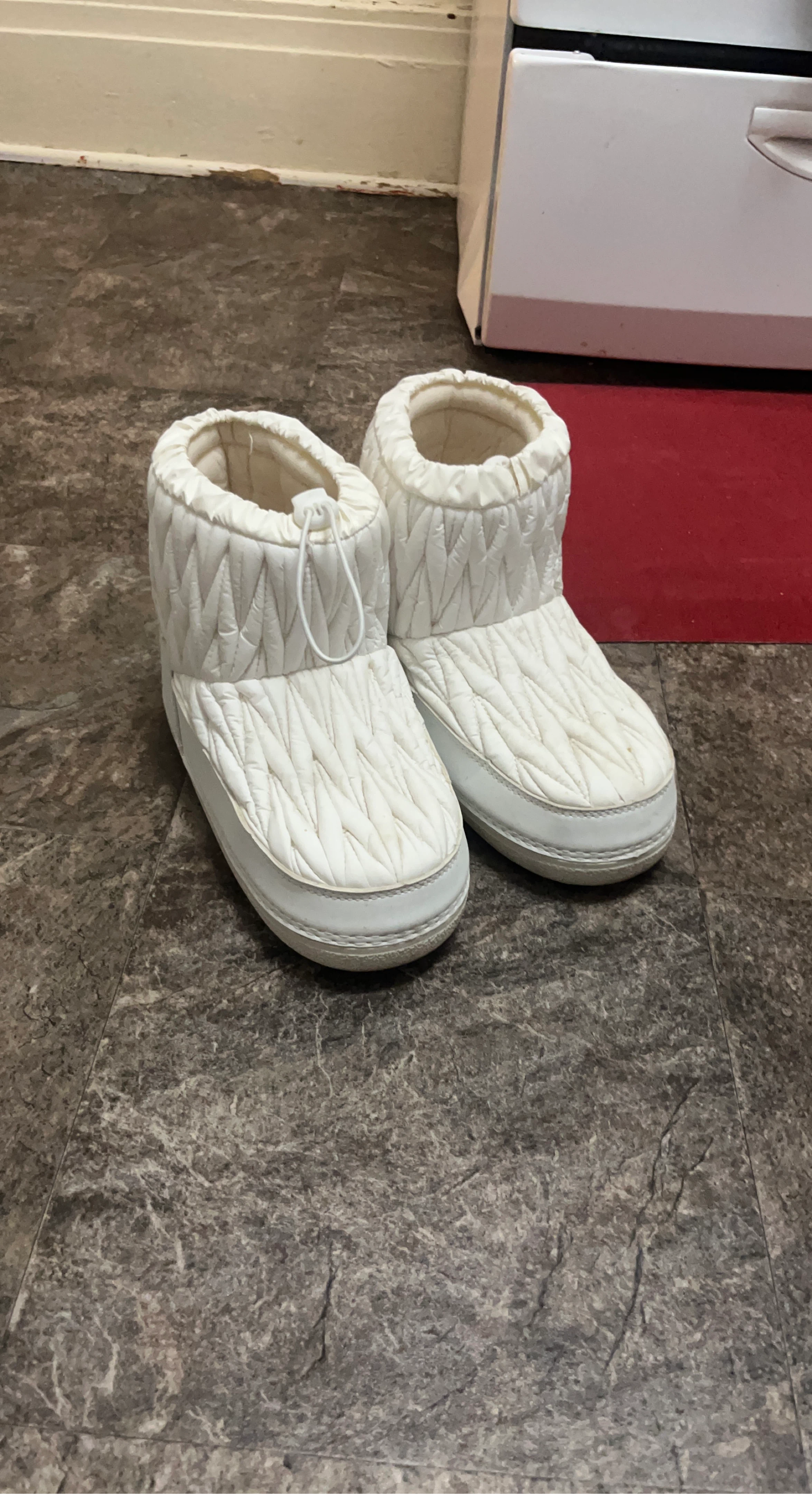White Quilted Boots size 9