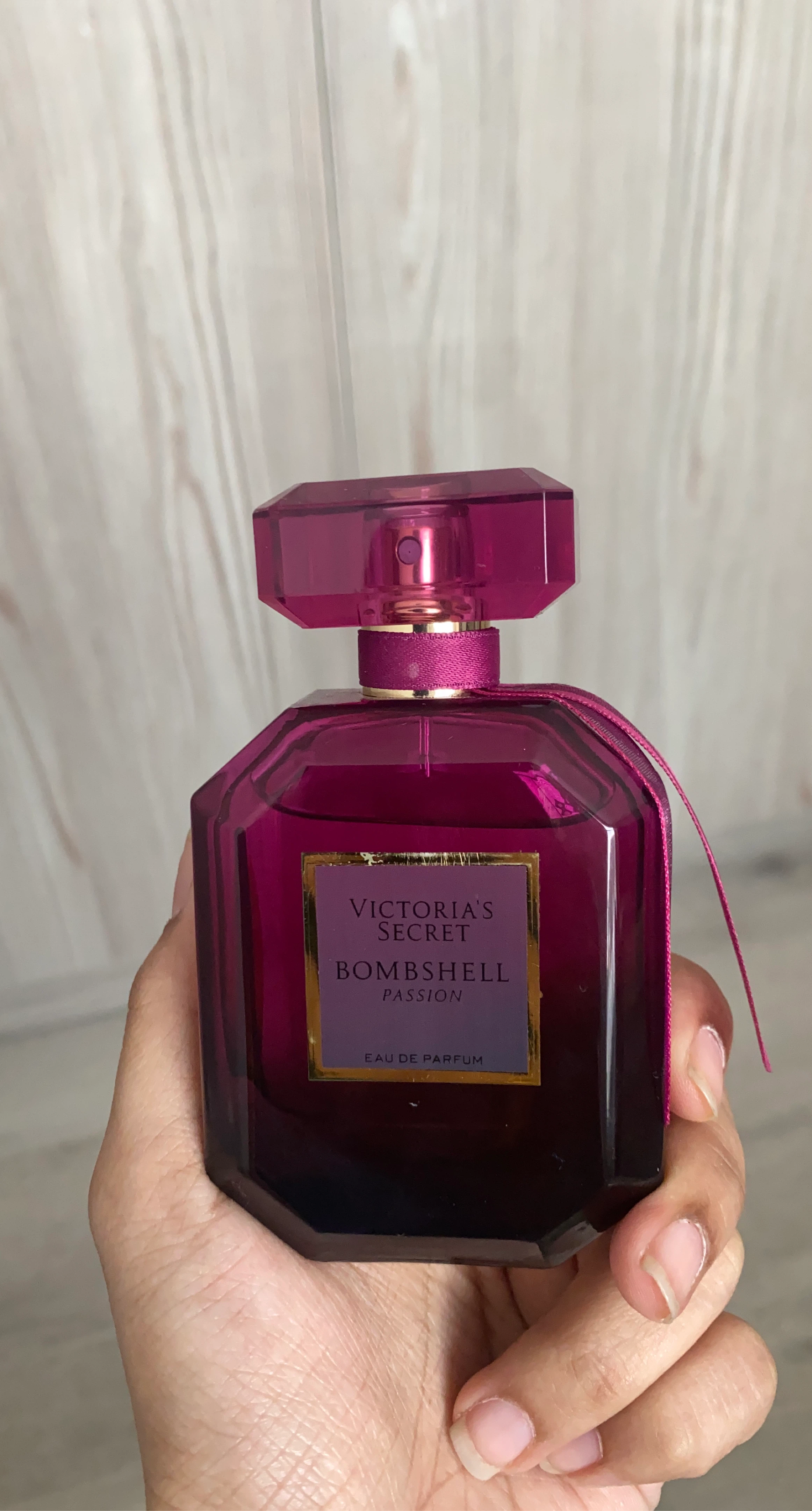 Victoria's Secret Bombshell Passion Eau de Parfum