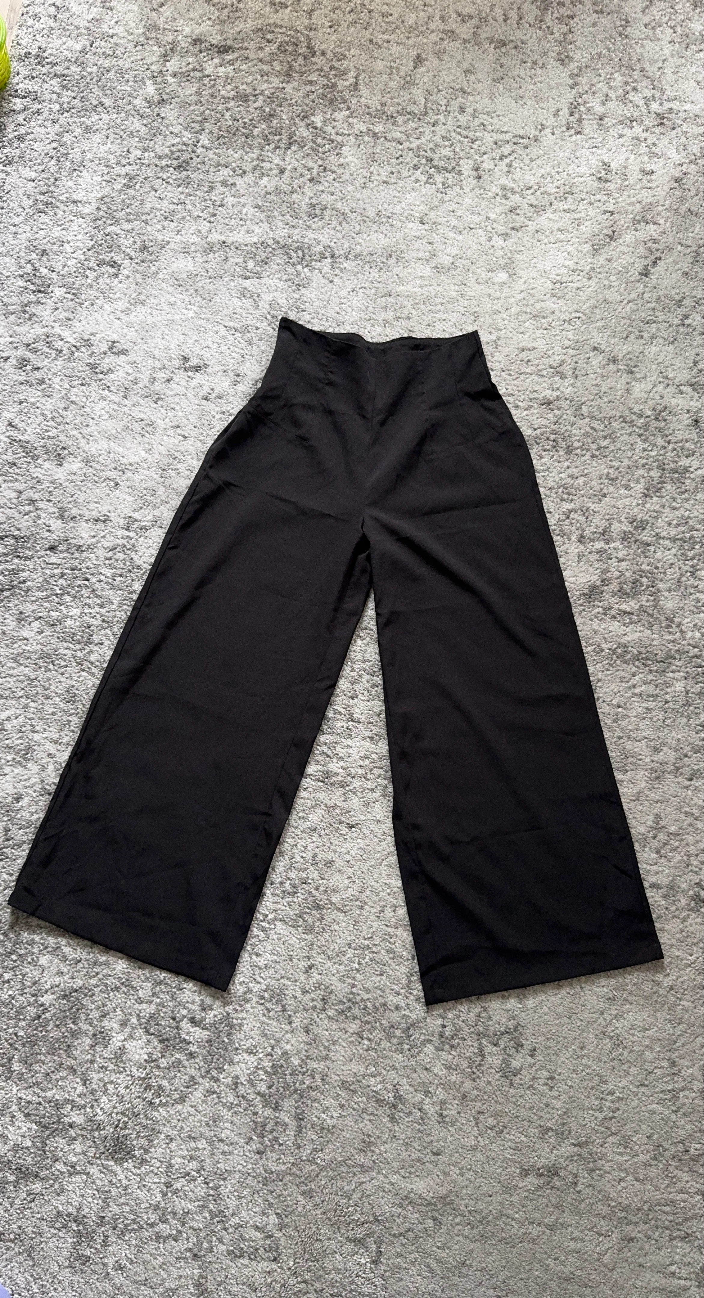 Black Wide-Leg Pants - Size L (Petite)