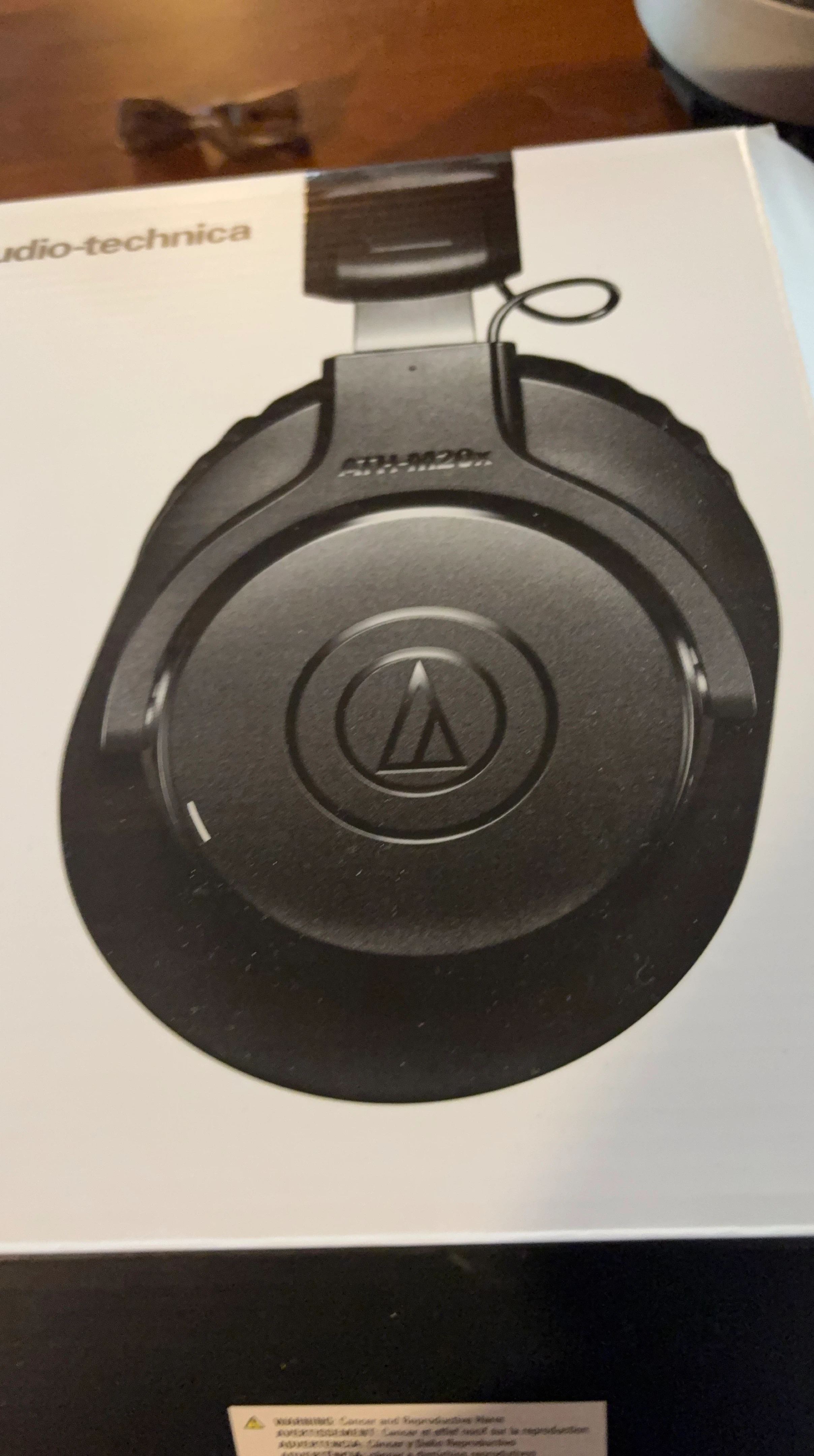Audio-Technica ATH-M40x Professional Studio Monitor Headphones