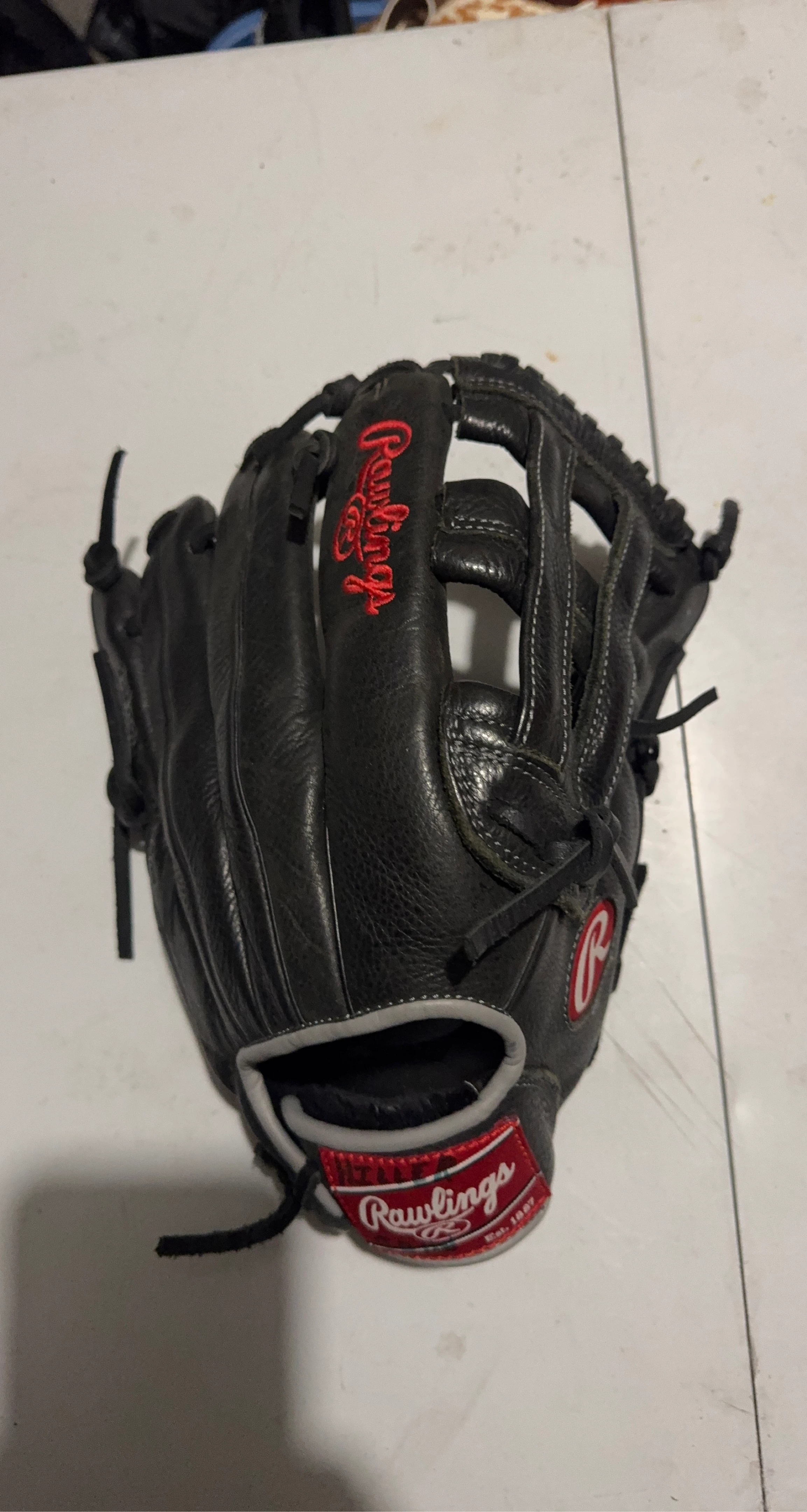 Rawlings Baseball Glove