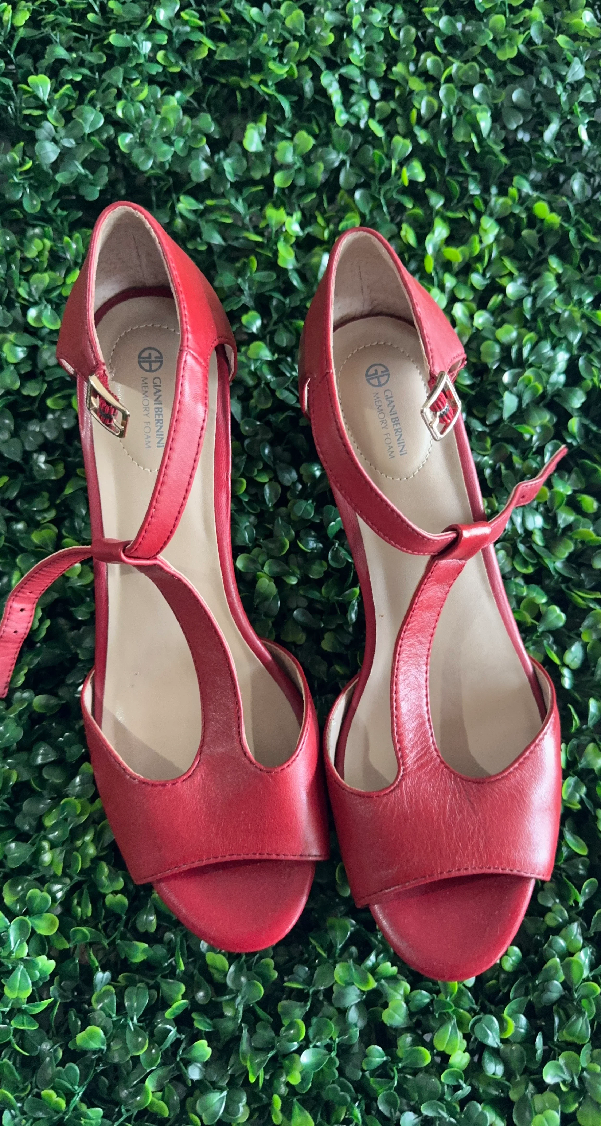 Gianni Bernini Red Peep-Toe Heels