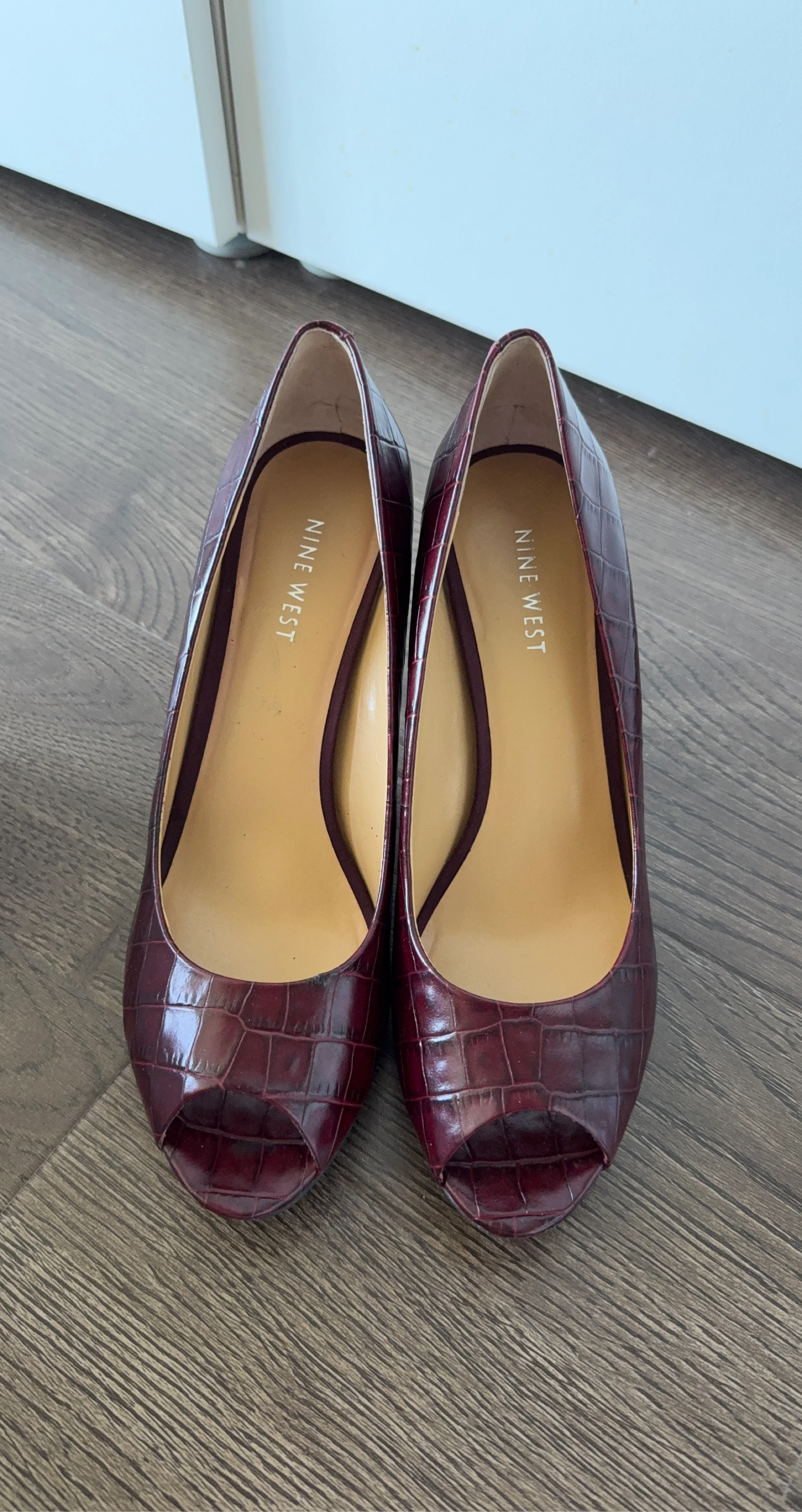 Nine West "Tristano" Peep Toe Heels - Size 8M