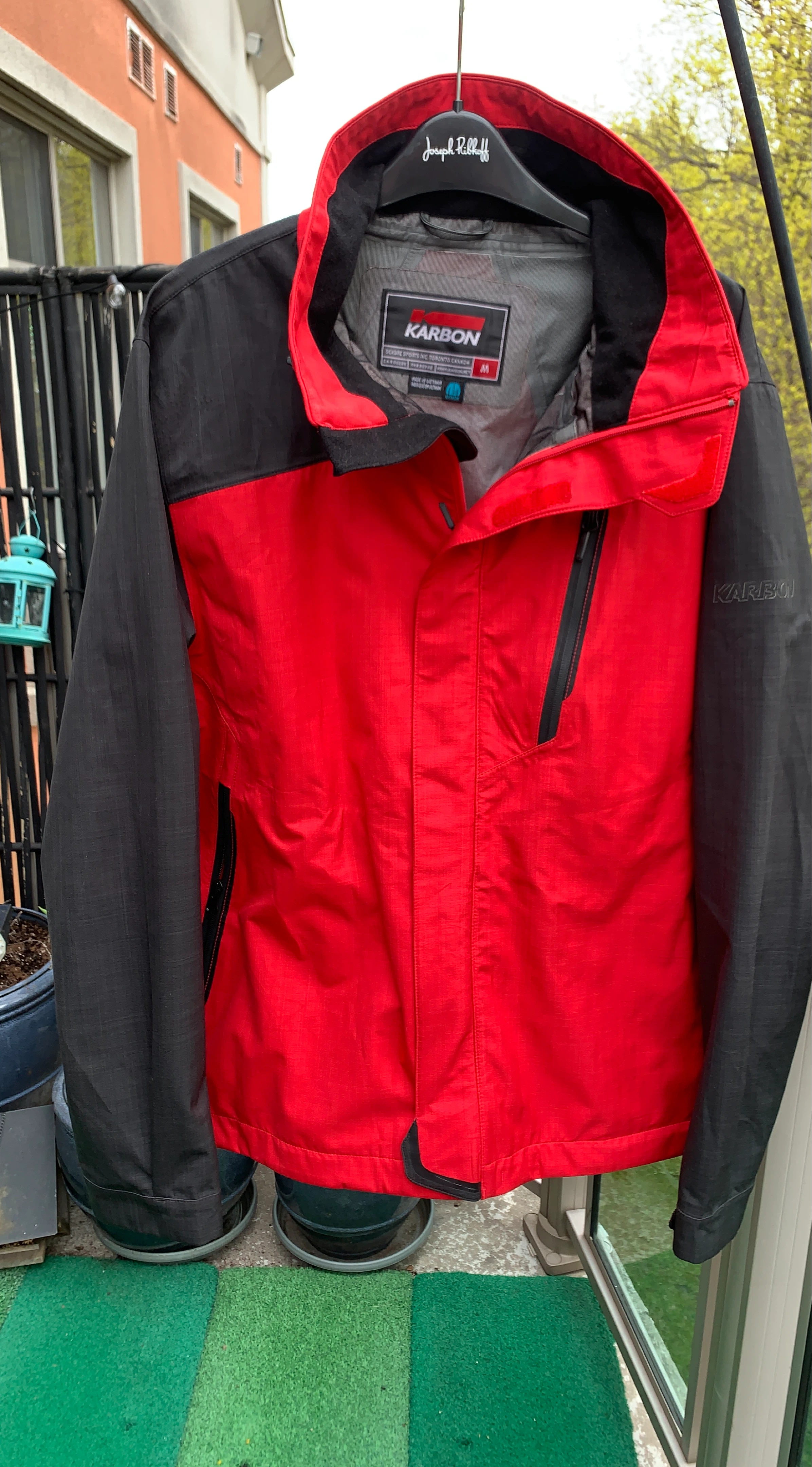 Man’s Karbon Ski Jacket Red/Black Size M