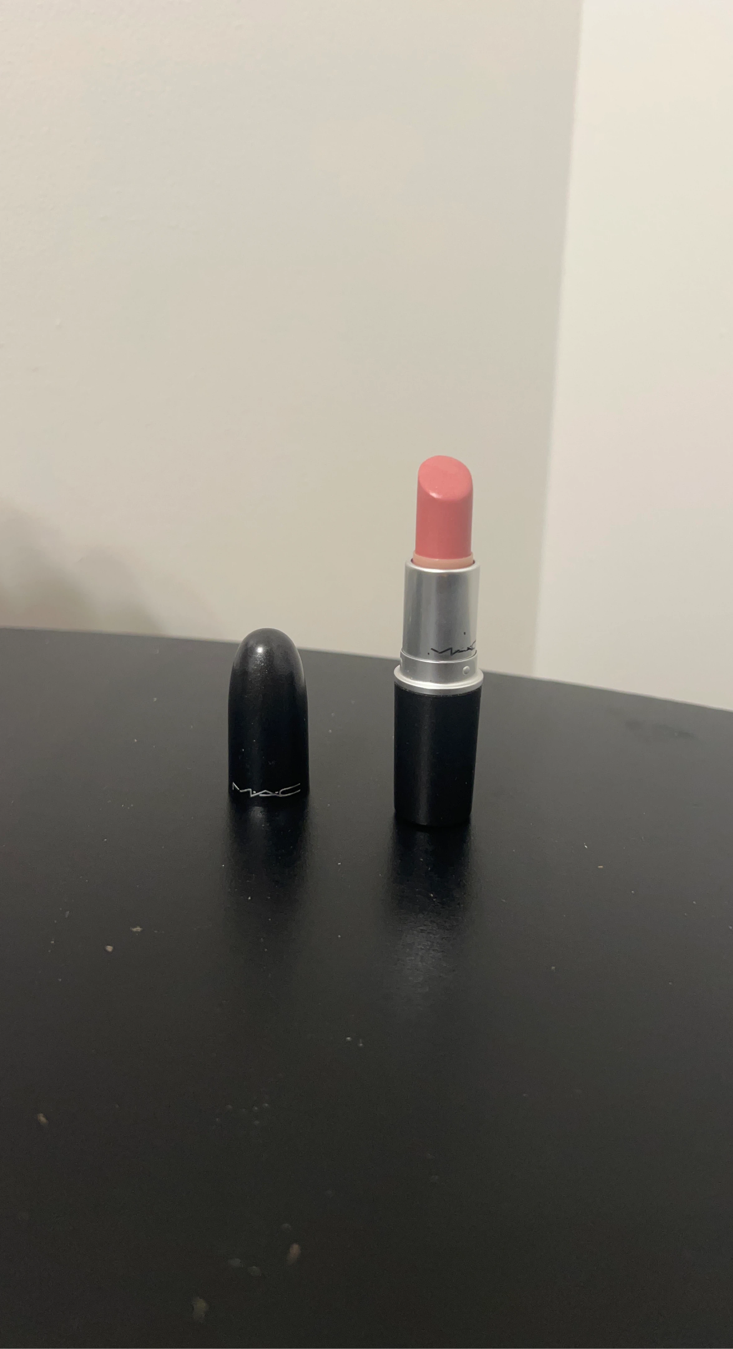 MAC Lipstick Frost Angel AA2