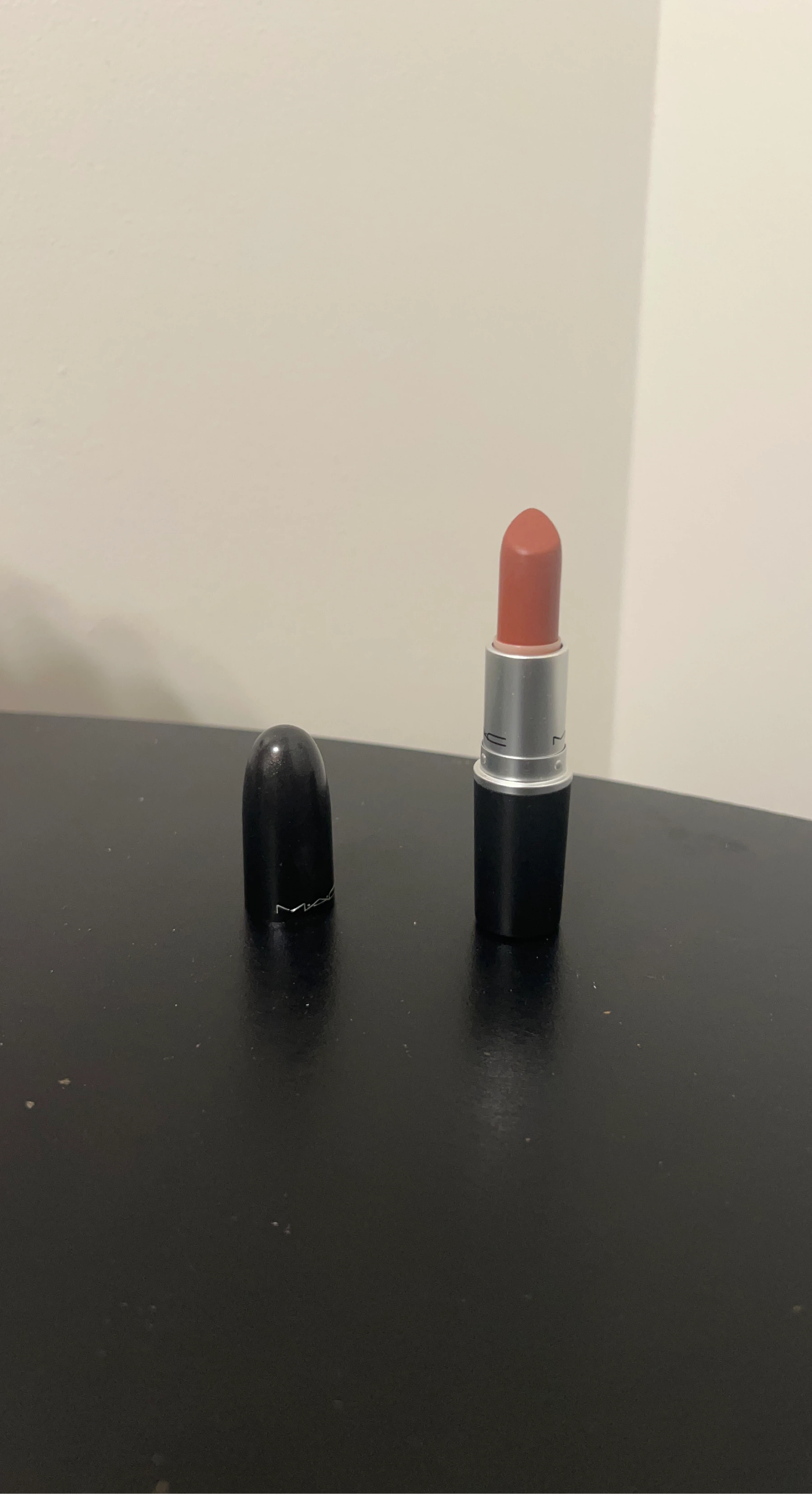 MAC Matte Lipstick 616 Taupe