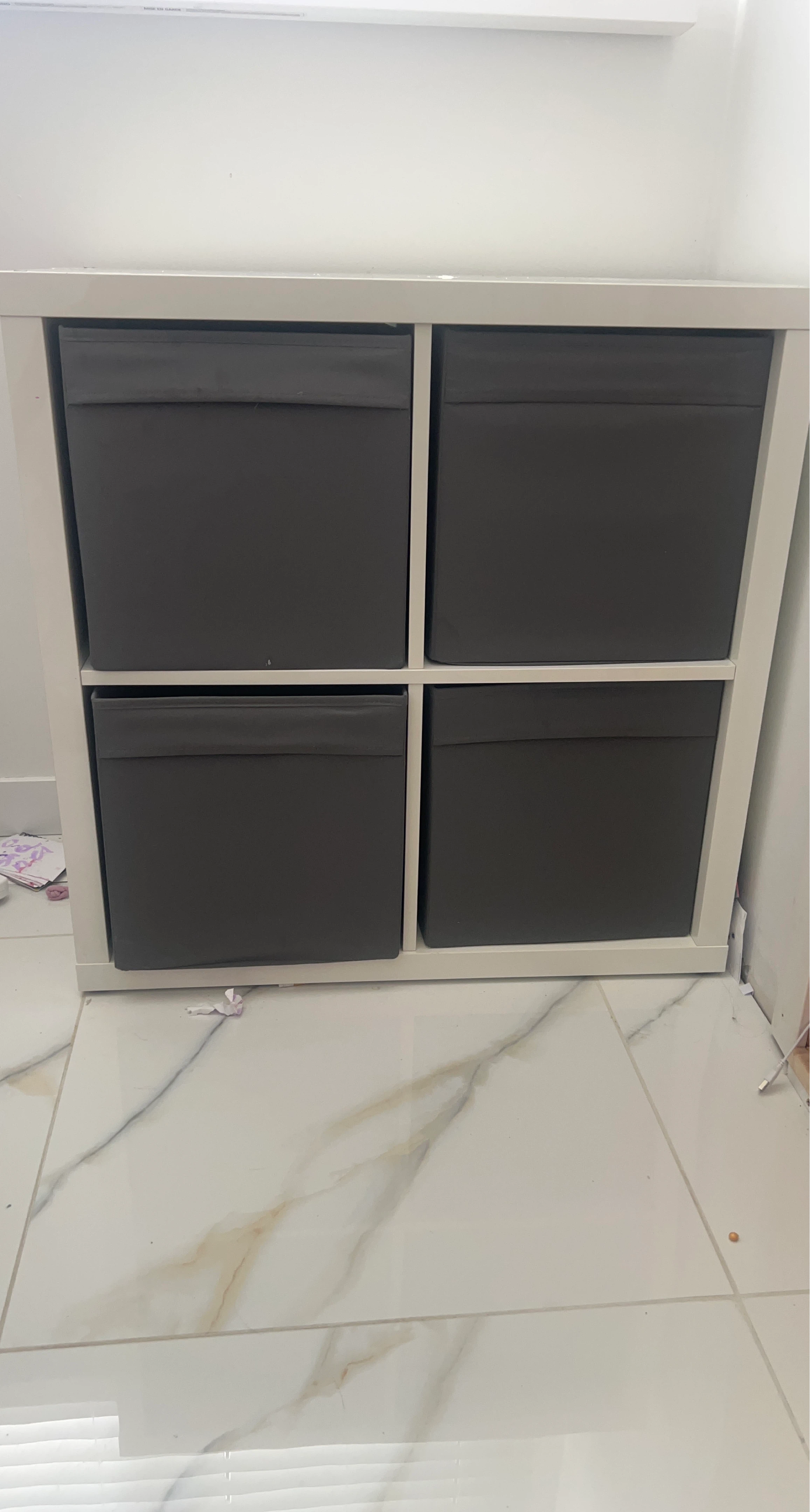 4-Cube Storage Unit with Dark Grey Bins