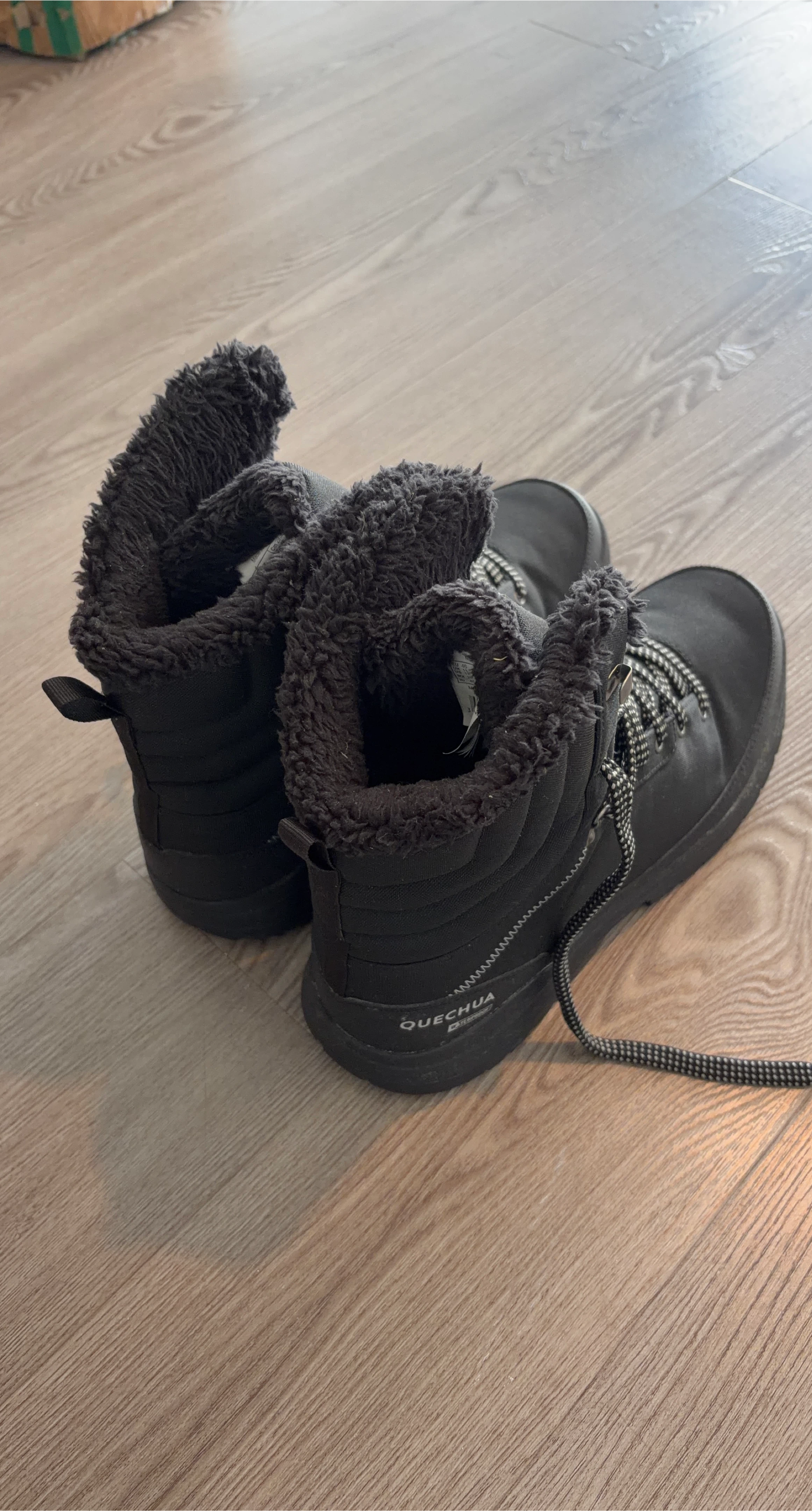 Quechua Black Winter Boots
