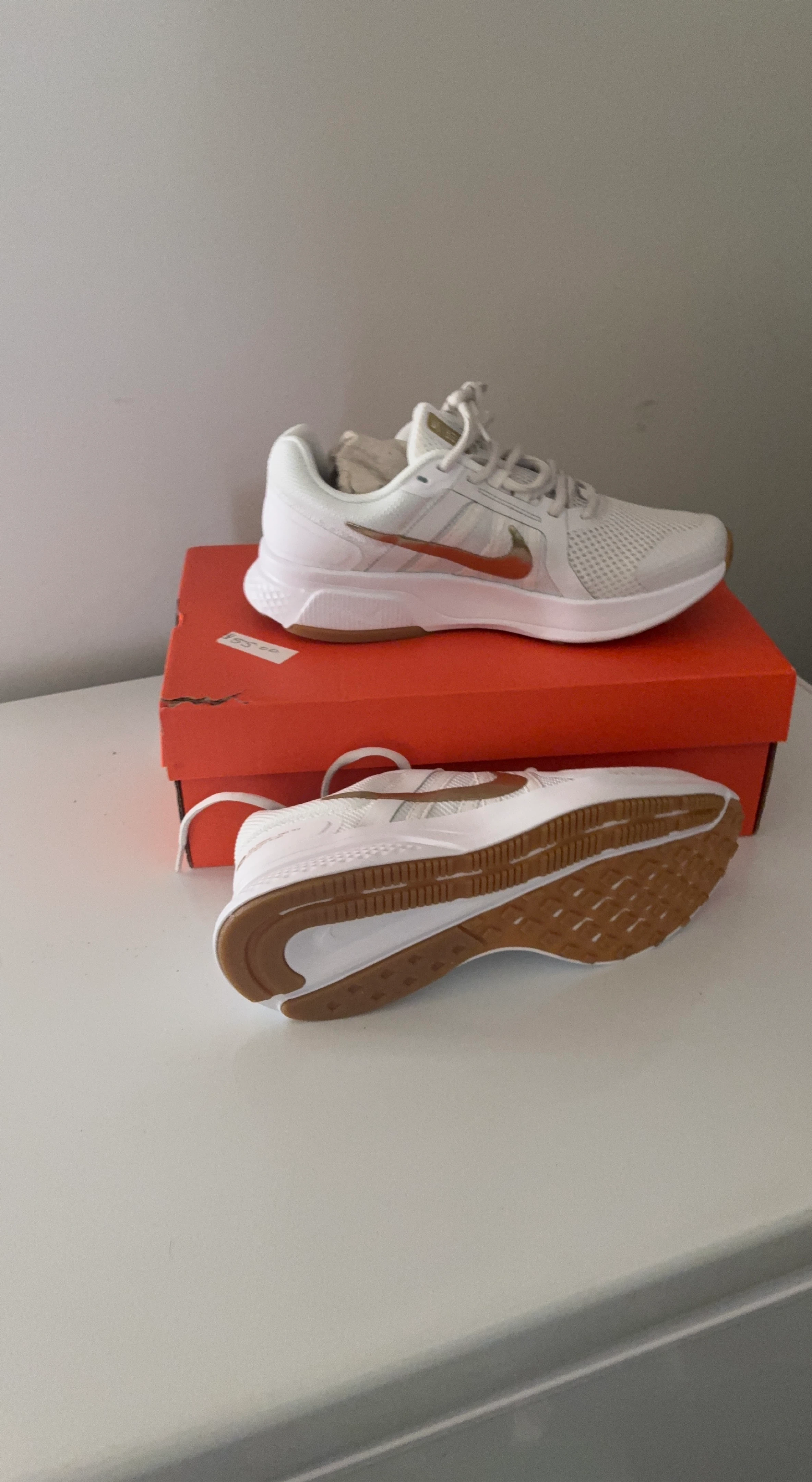 Nike White & Gold Running Shoes