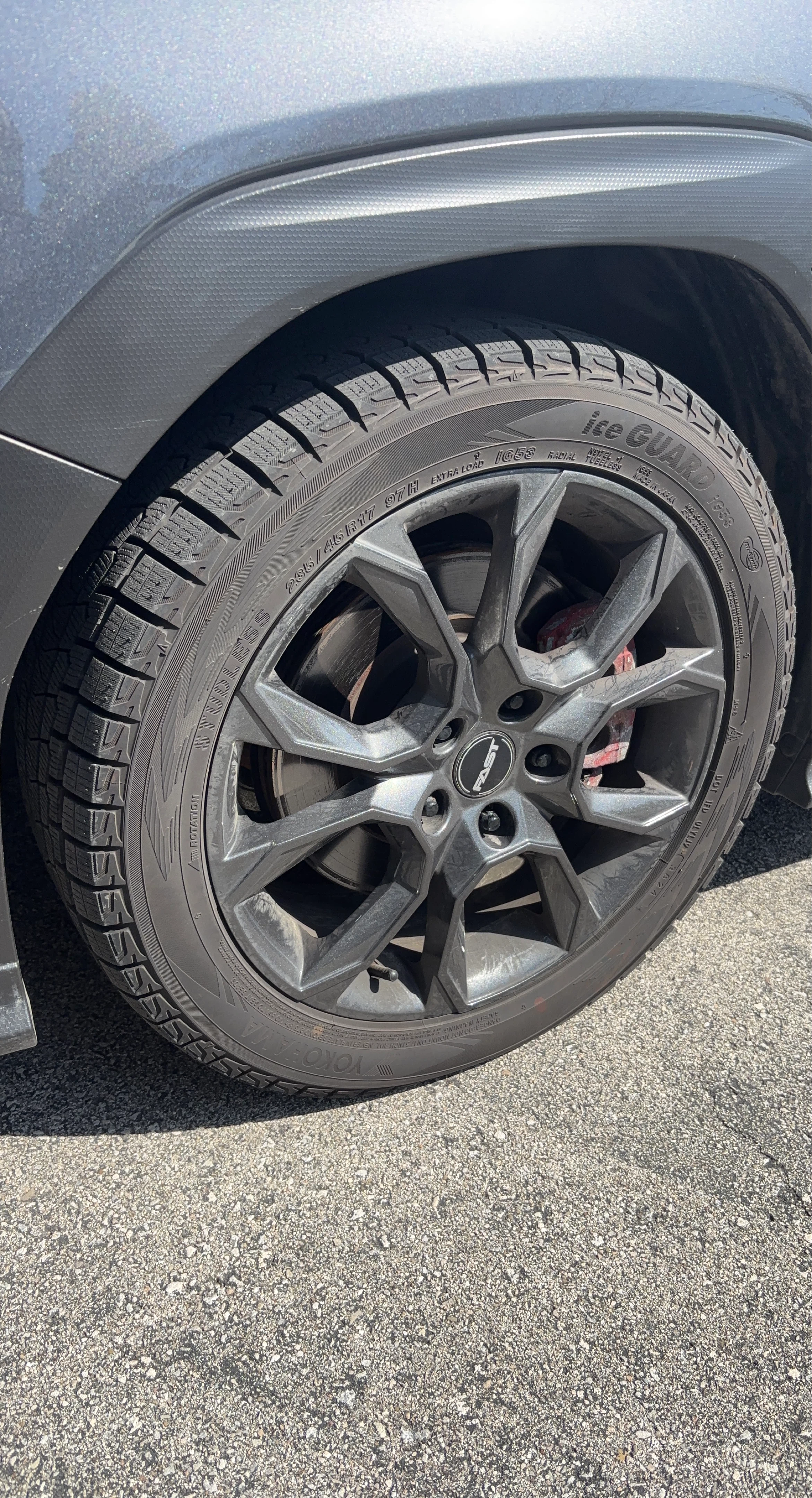 Yokohama Ice Guard Winter Tires Studless 225/65R17 102T - photo 2