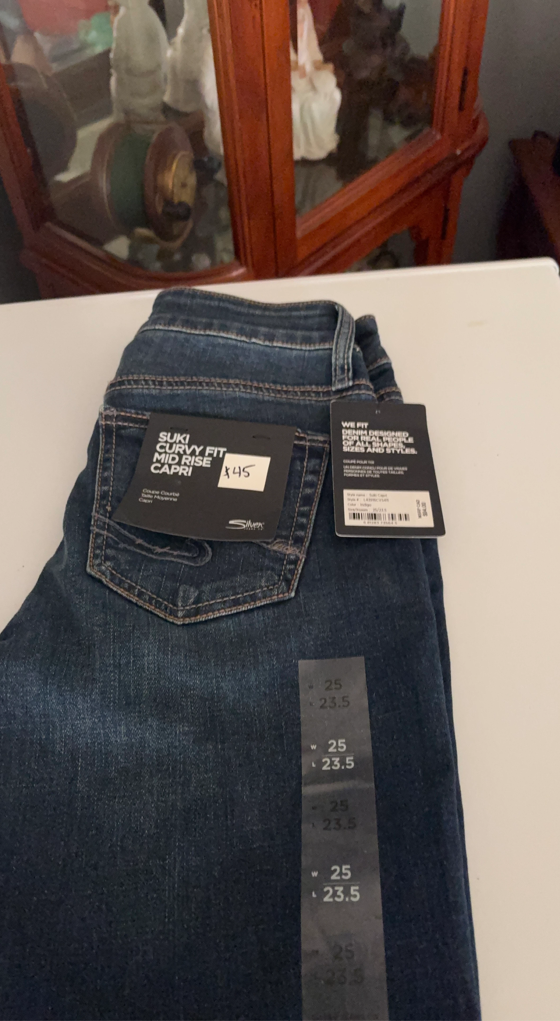Silver Suki Curvy Fit Mid Rise Capri Jeans