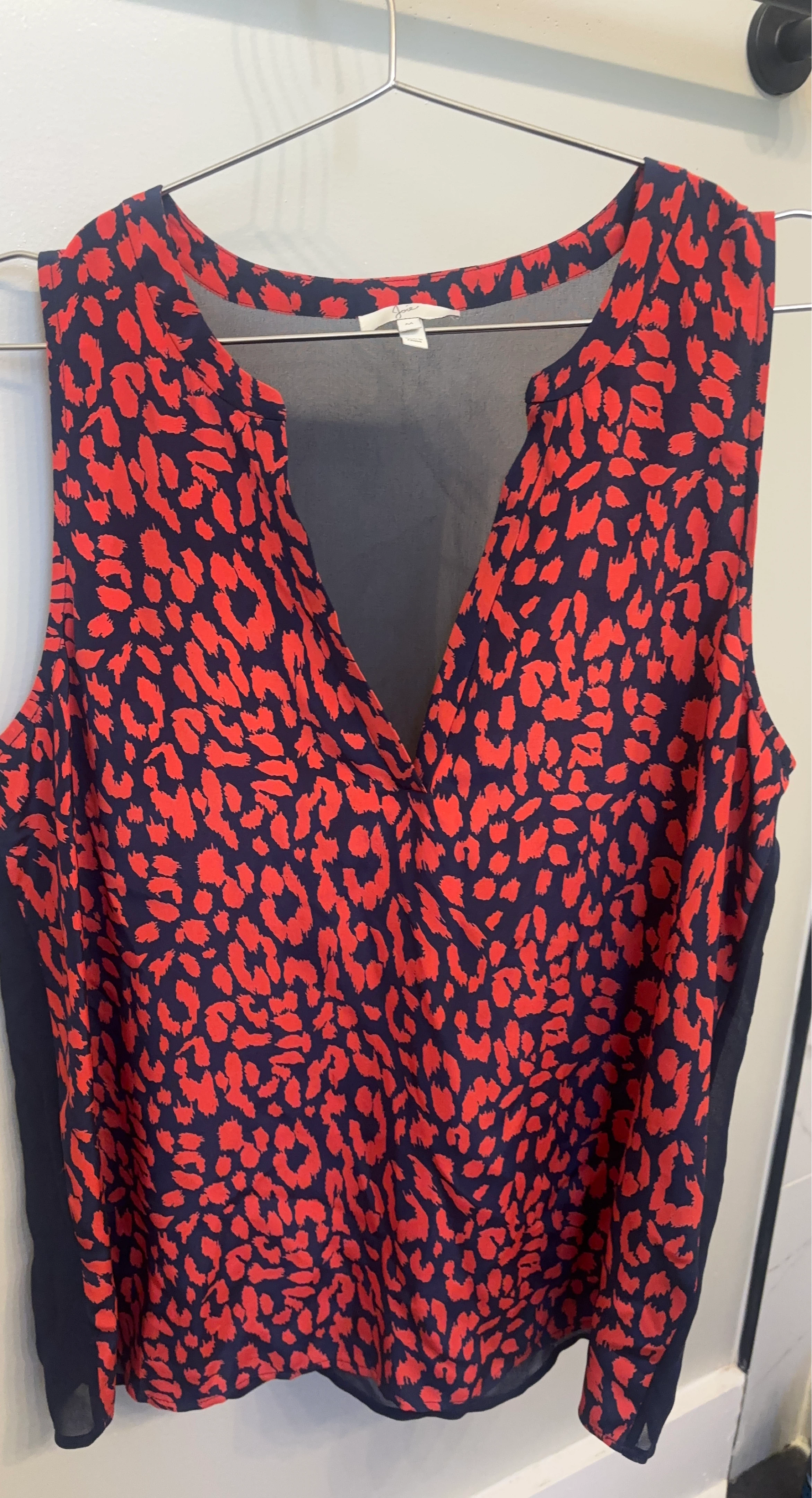 Joie 100% Silk Women's Sleeveless V-Neck Blouse - Size M