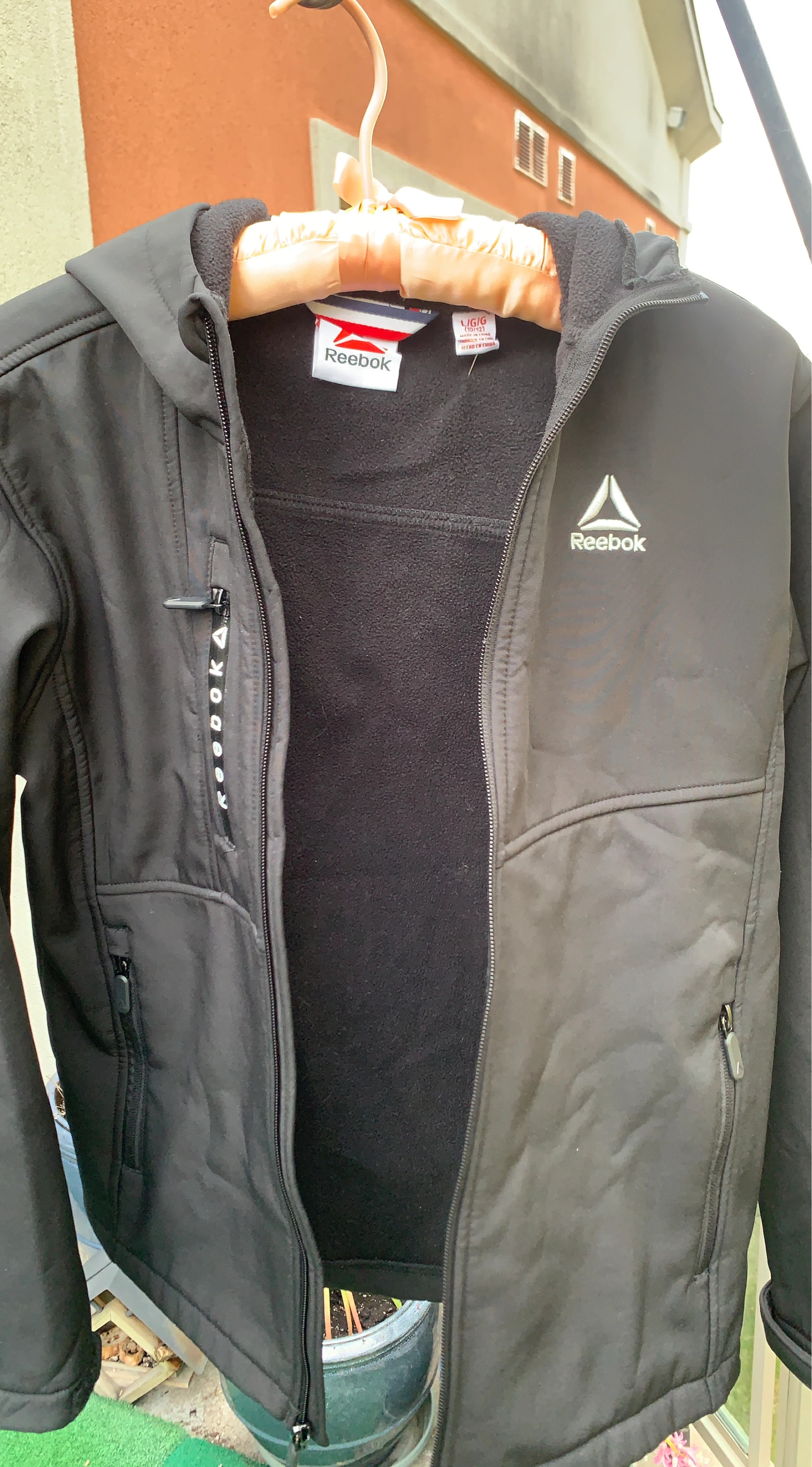 Reebok Boy’s Softshell Jacket with Hood. Size ,,L/G” 10/12 years