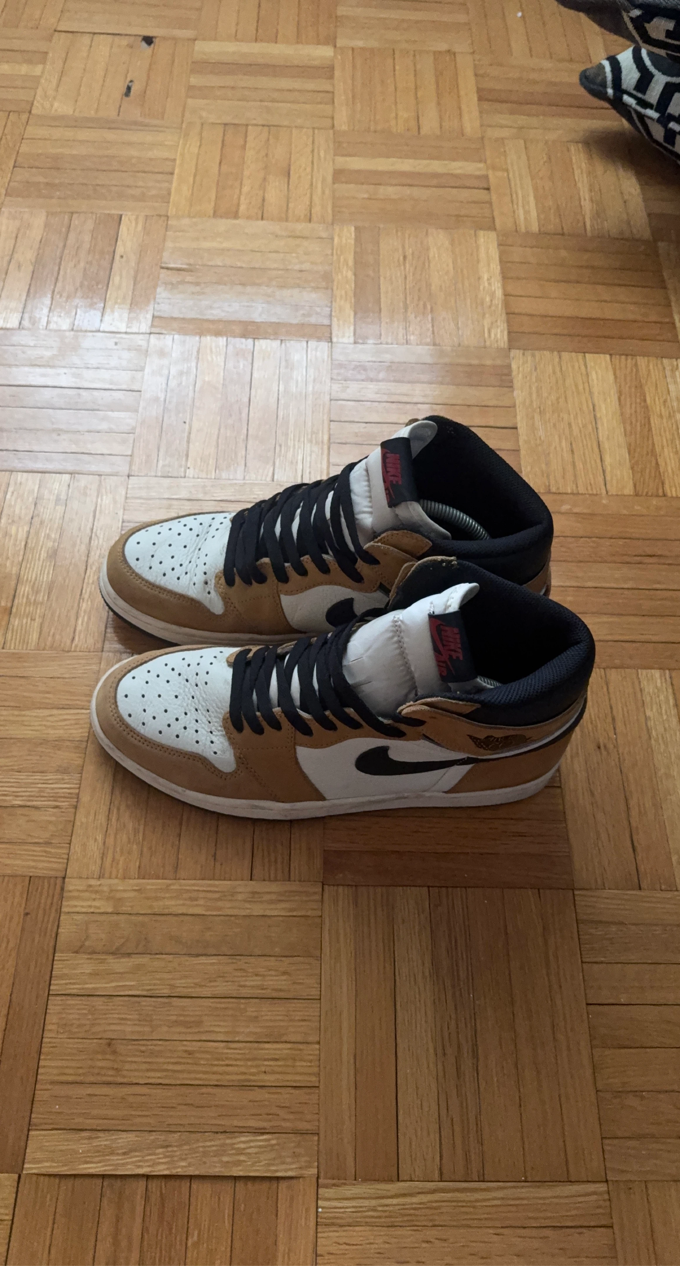 Jordan 1 rookie of the year size 10