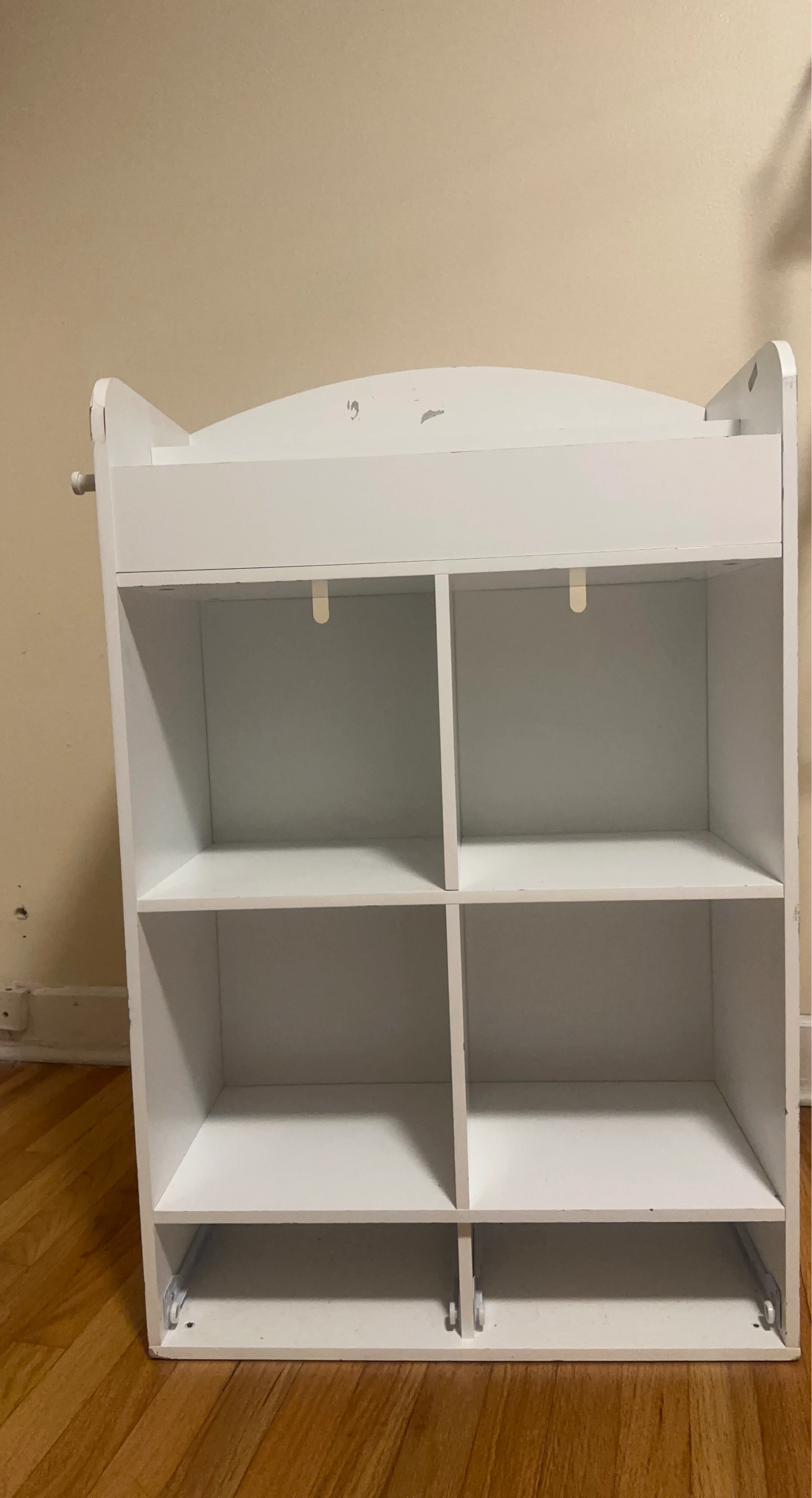 White 6-Cube Storage Shelf
